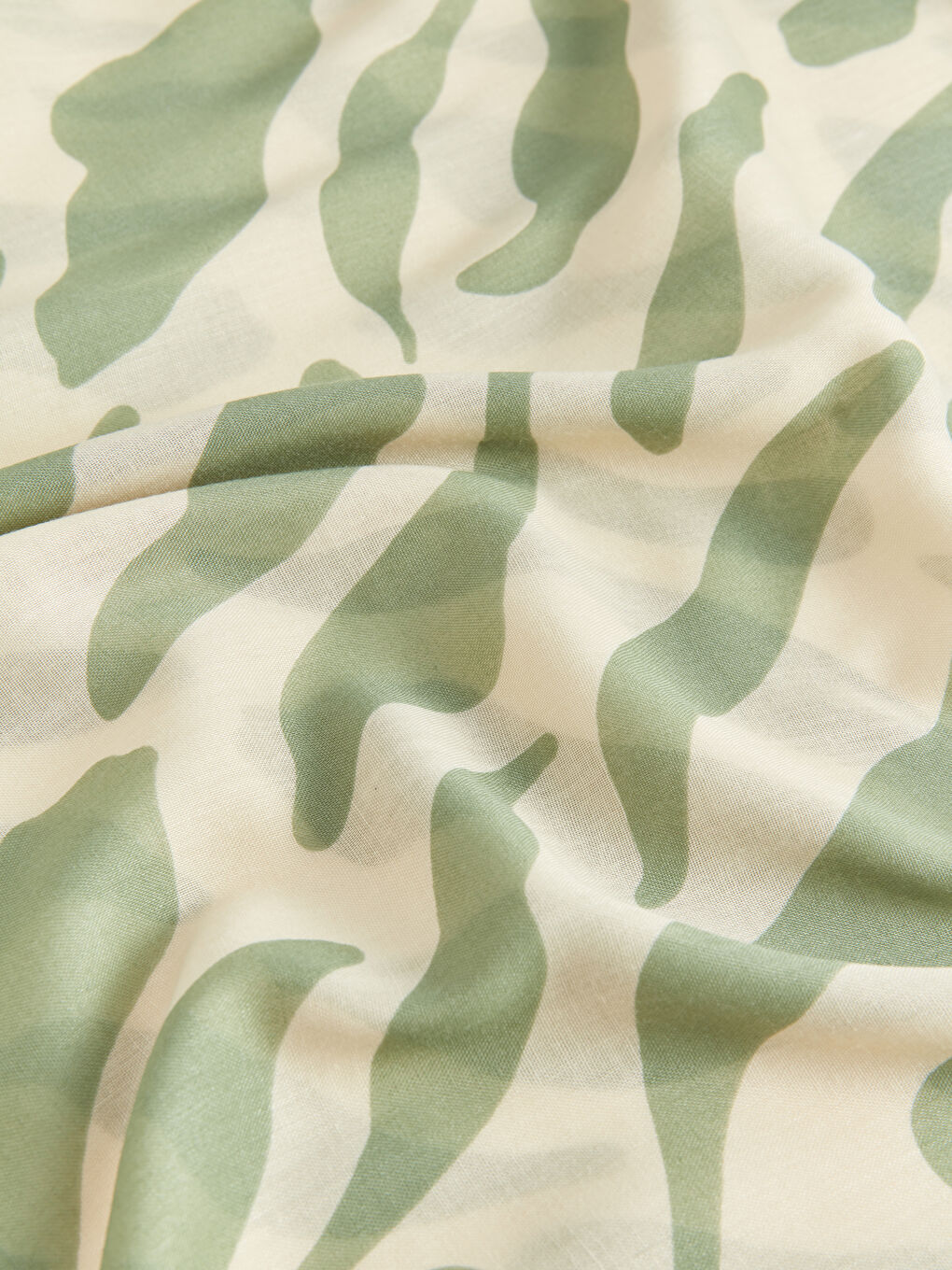 Yeşil Zebra Desenli Kadın Şal-2