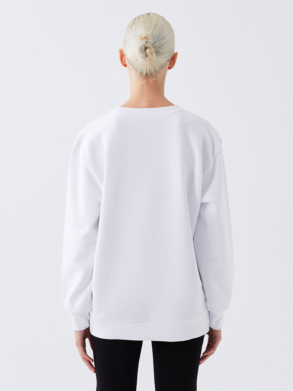 Crew Neck Embroidered Women's Thick Sweatshirt-4