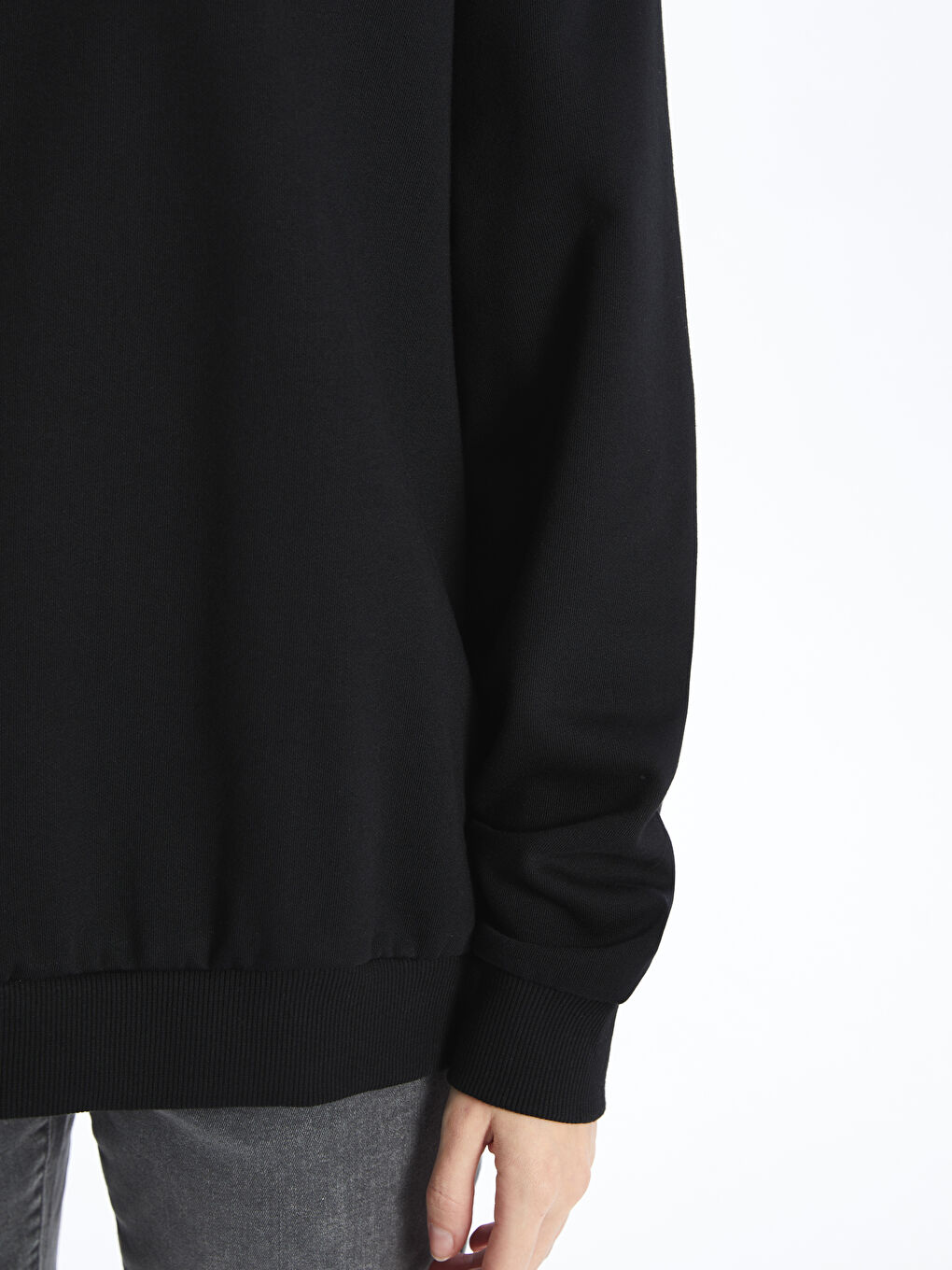 سويت شيرت تخين سادة بياقة دائرية للسيدات-3