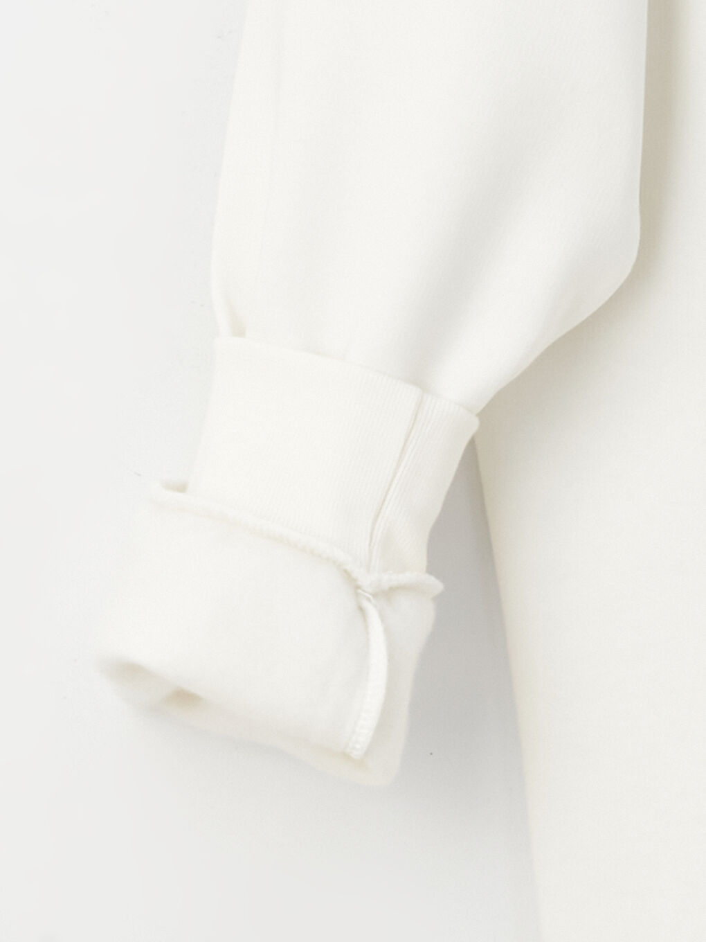 سويت شيرت تخين مطرز بياقة دائرية للسيدات-7