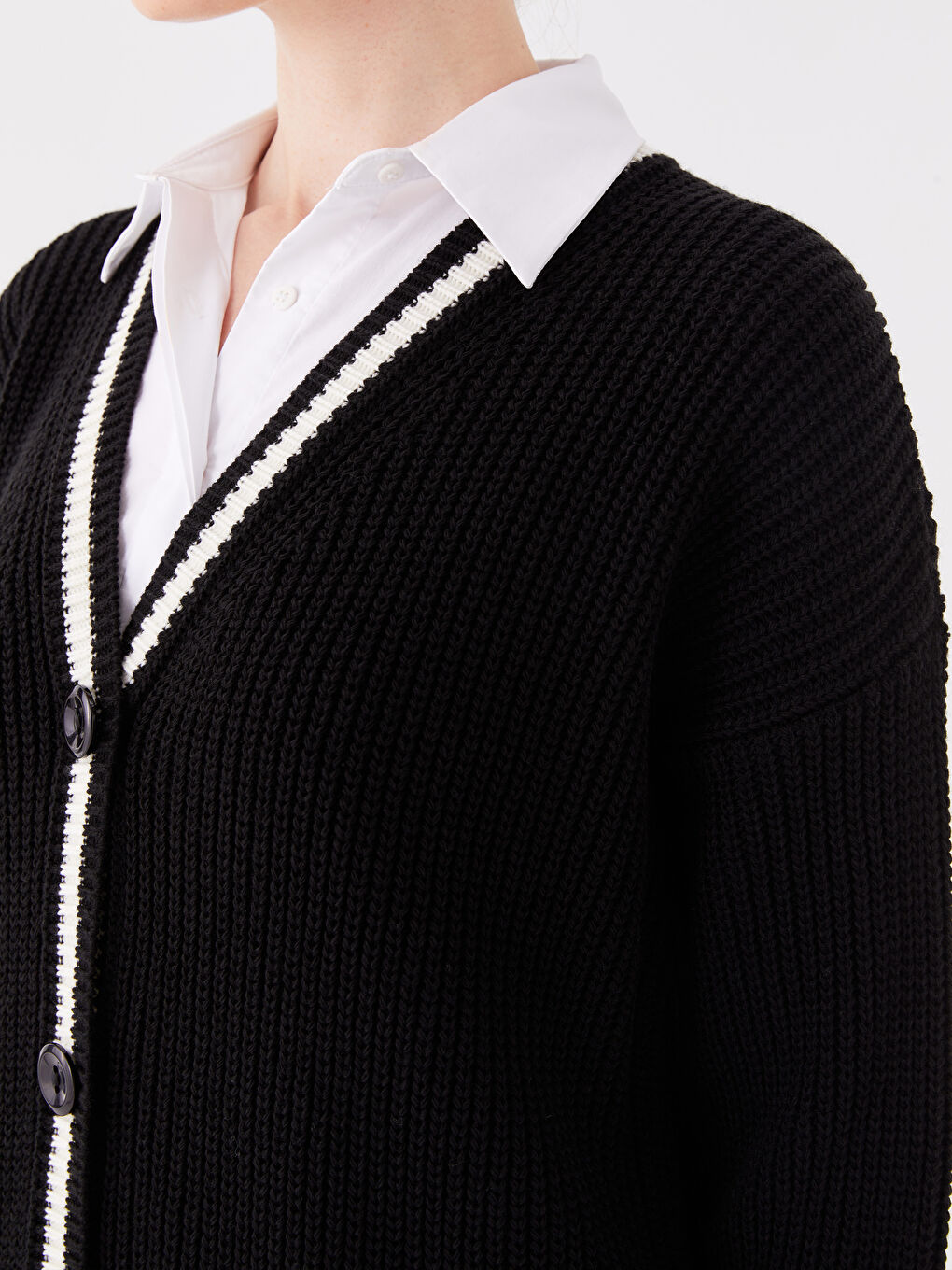 LC Waikiki V-Neck Self Patterned Long Sleeve Women's Knitwear Cardigan -W3GB66Z8-CVL