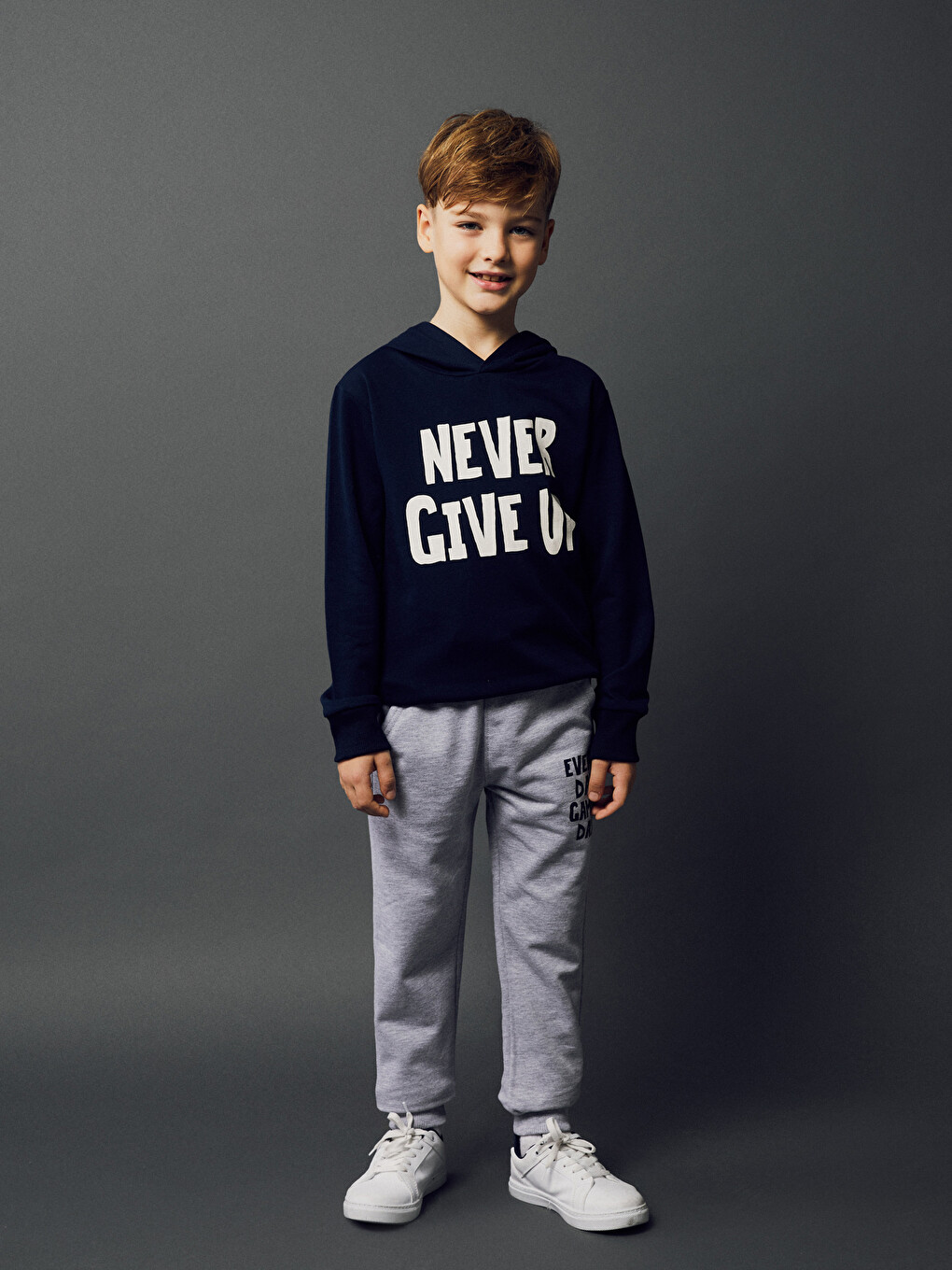 Printed Long Sleeve Boys' Hoodie And Sweatpants-1