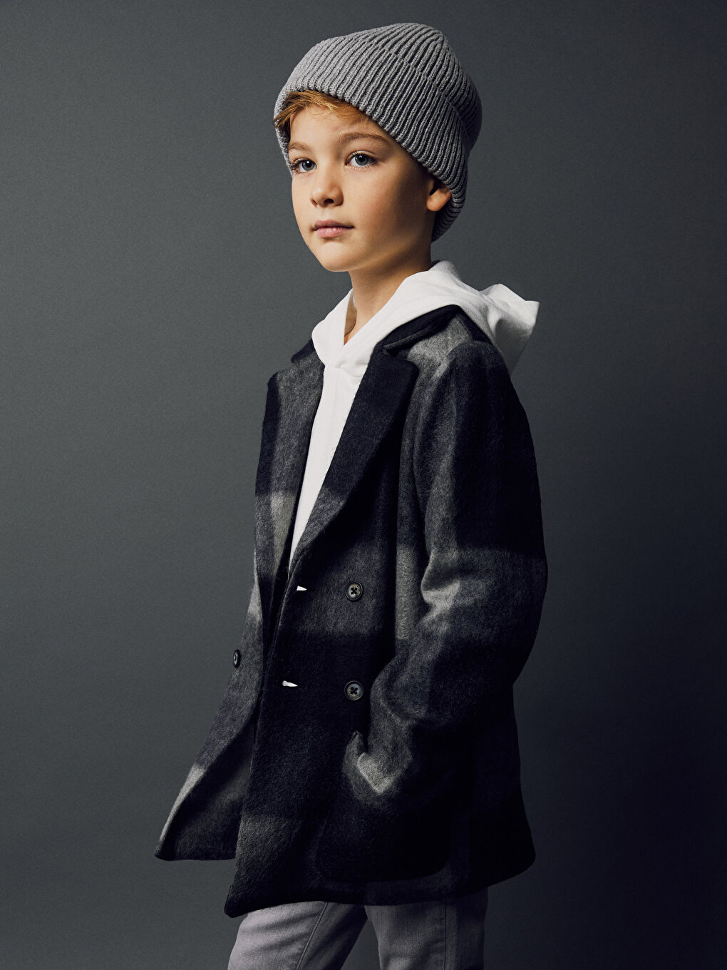 Gri Ekose Erkek Çocuk Kaşe Kaban