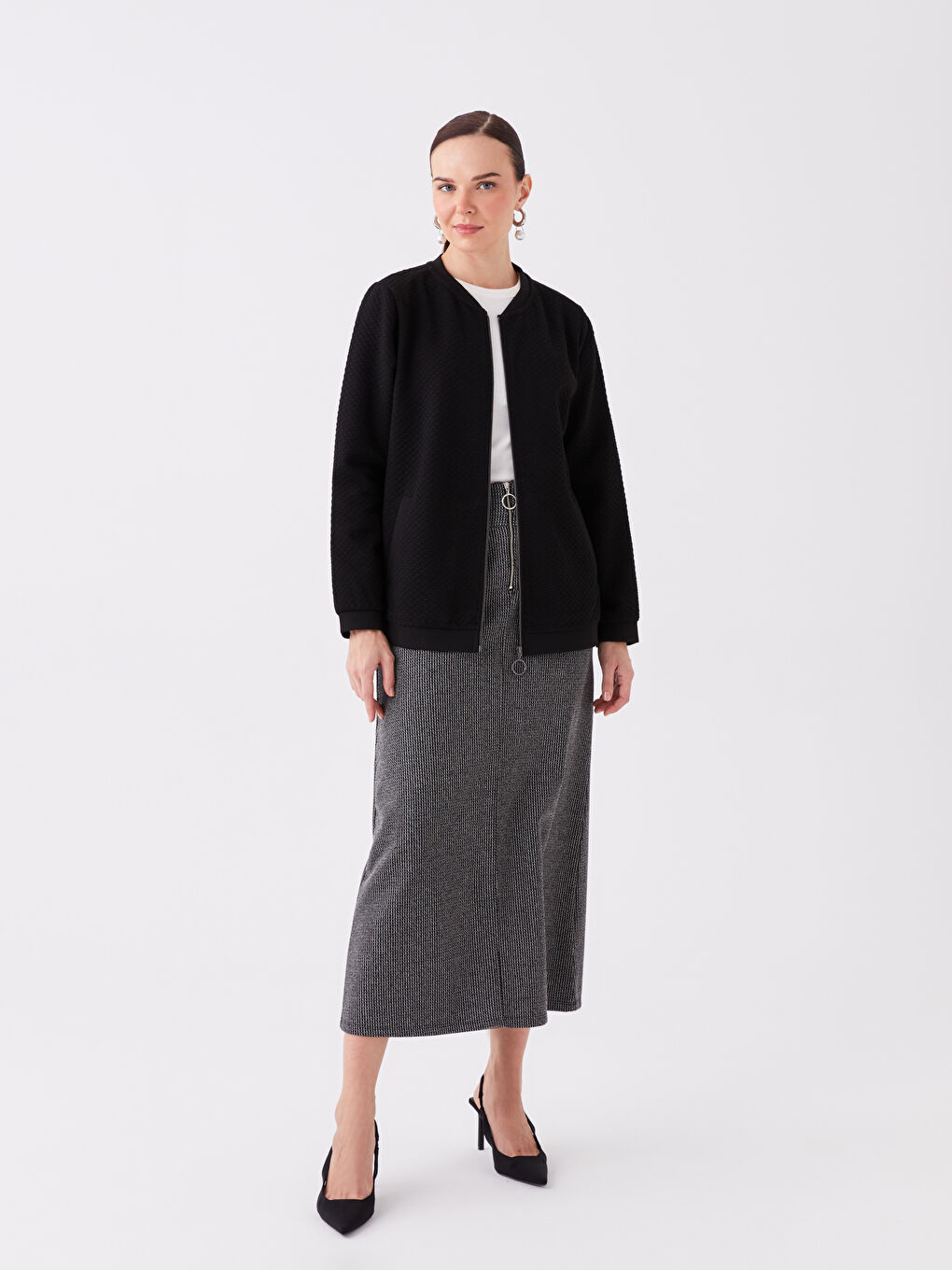 Siyah Bisiklet Yaka Kendinden Desenli Uzun Kollu Kadın Fermuarlı Sweatshirt-2