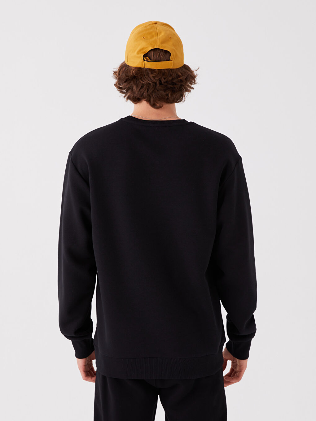 Siyah Bisiklet Yaka Uzun Kollu Baskılı Erkek Sweatshirt-4