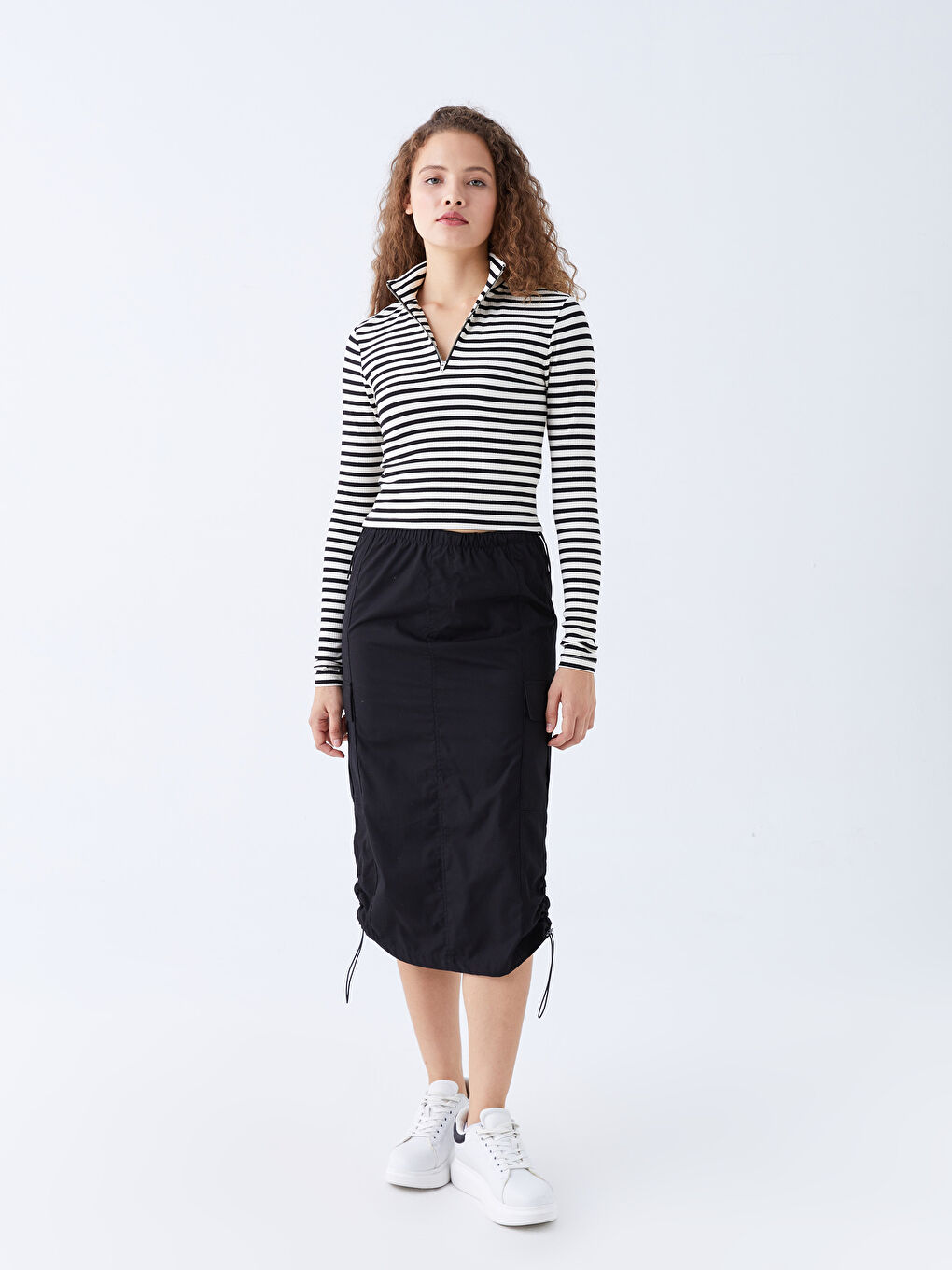 Ekru Dik Yaka Çizgili Uzun Kollu Kadın Crop-2