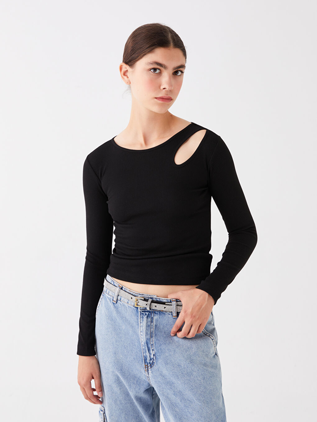 Siyah Bisiklet Yaka Düz Uzun Kollu Kadın Bluz-1