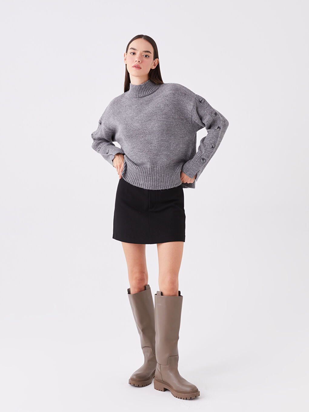 Siyah Standart Fit Kadın Şort Etek