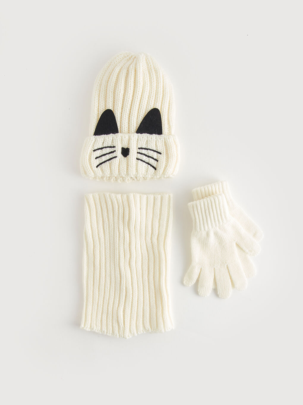 Girl's Embroidered Knitwear Beret, Gloves and Scarf