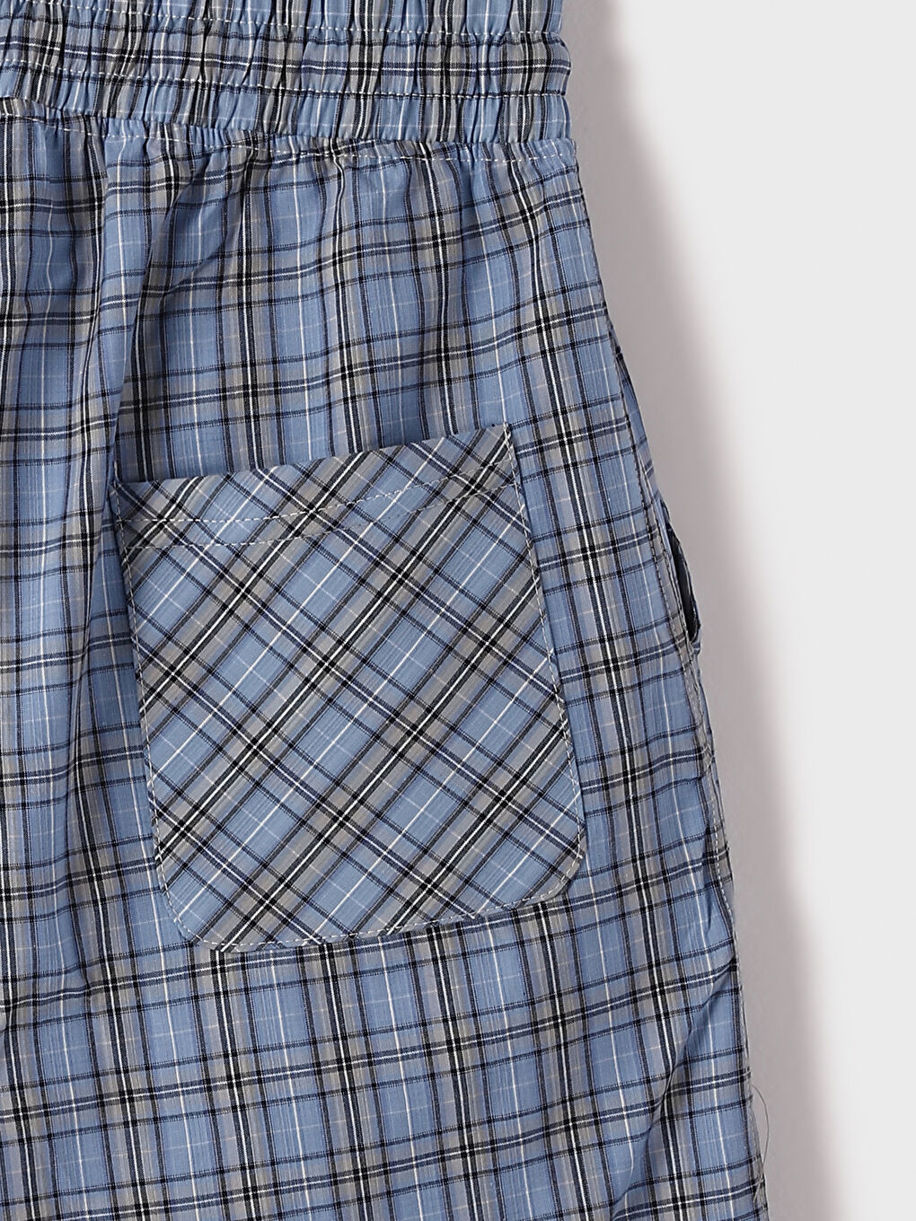 LC WAIKIKI Standard Size Below Knee Shorts Men's Pajama Set -W3GJ89Z8-LQQ