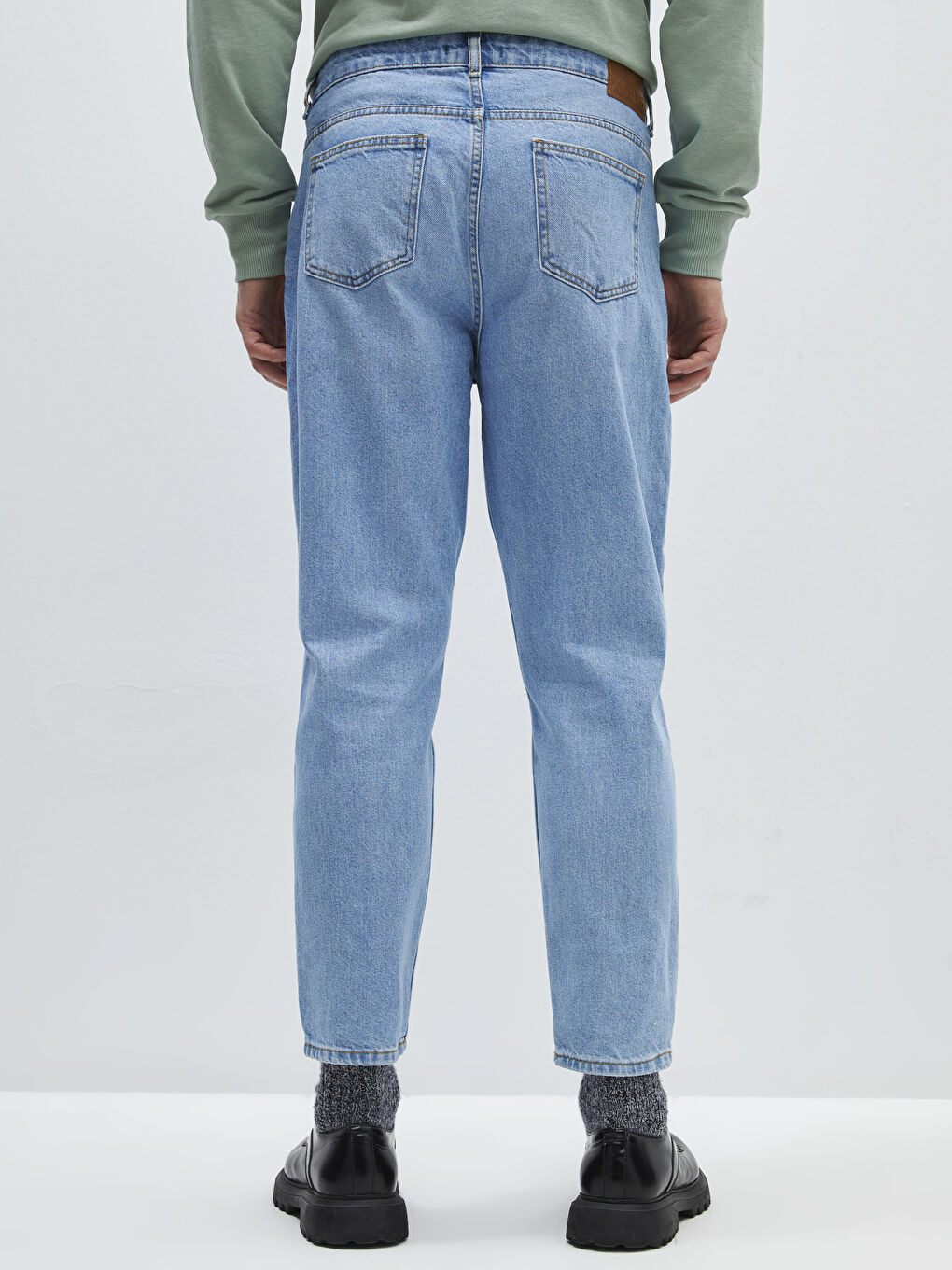 Loose Fit Men's Jeans-4