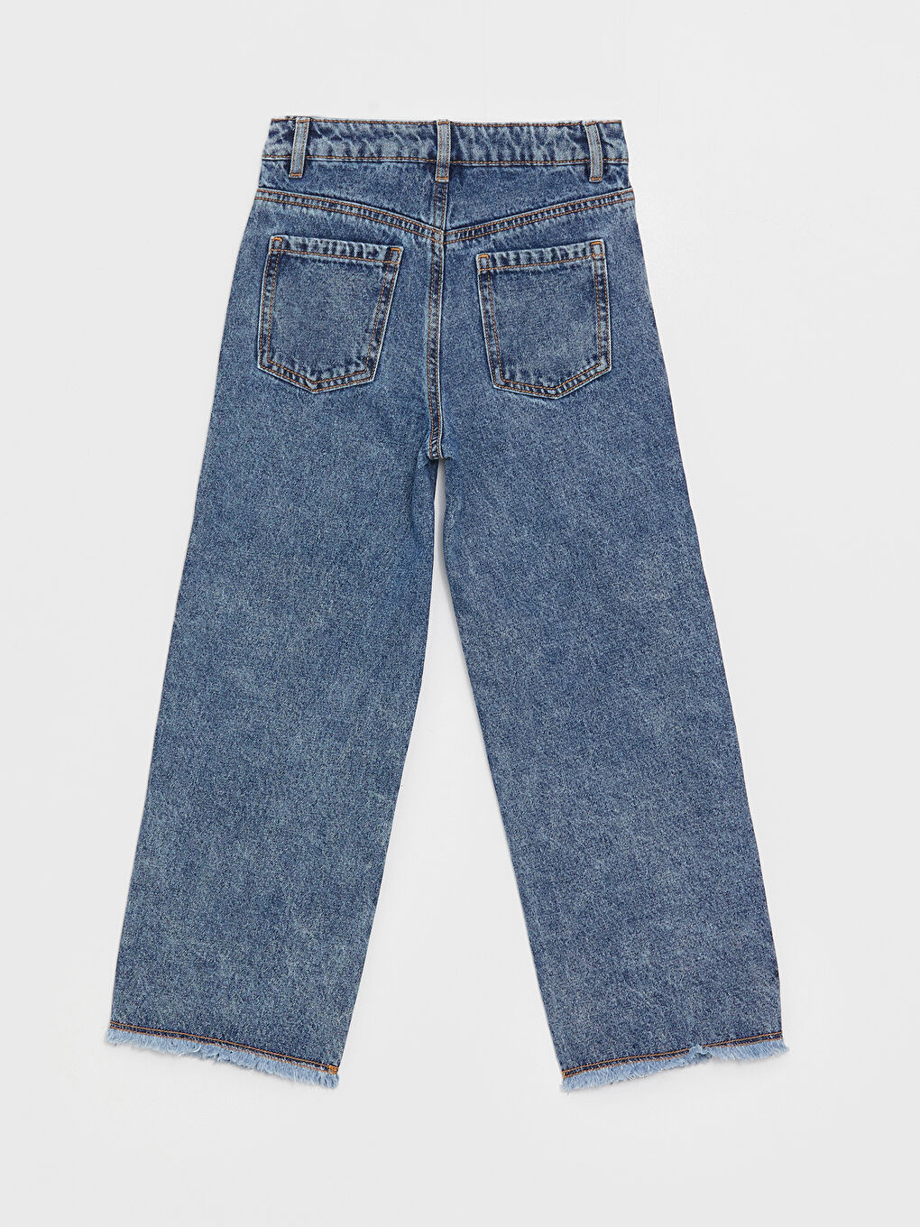 ფართოფეხა გოგოების ჯინსი-1