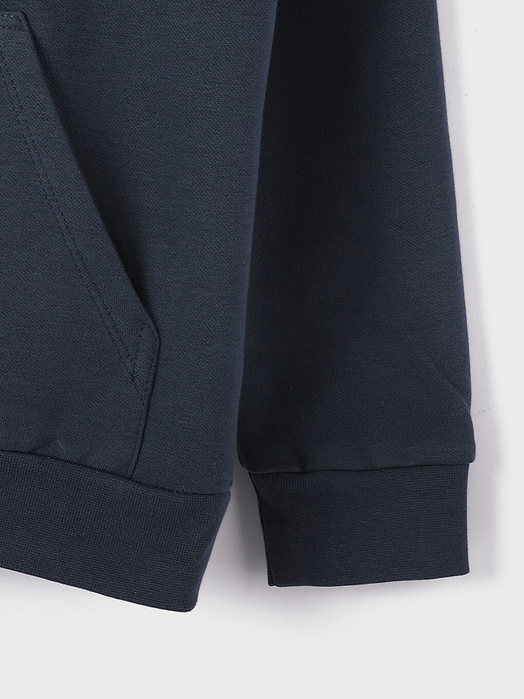 سويت شيرت للأولاد بكابوش واسع ومريح-2