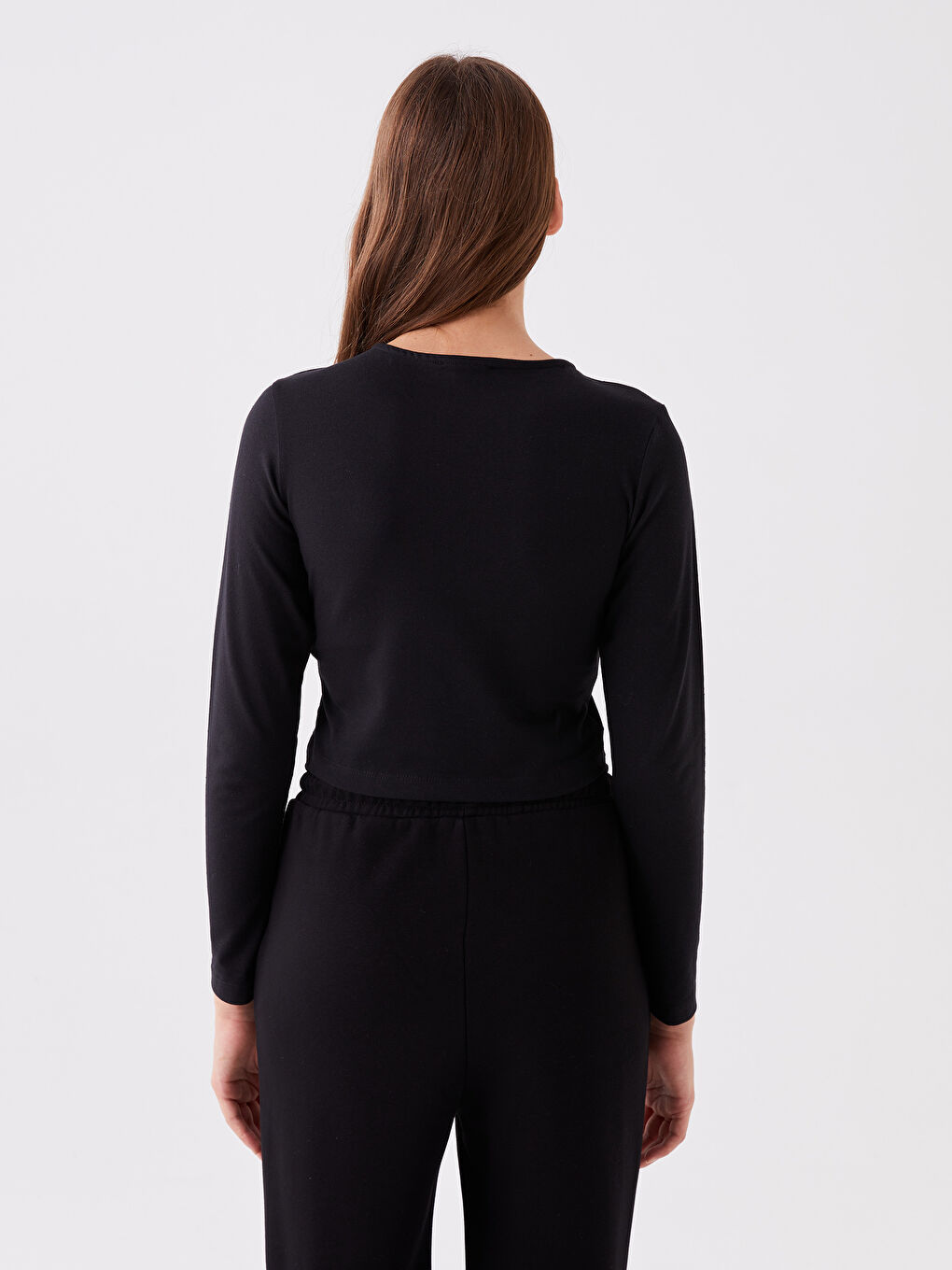 Siyah Bisiklet Yaka Düz Uzun Kollu Kadın Crop-4