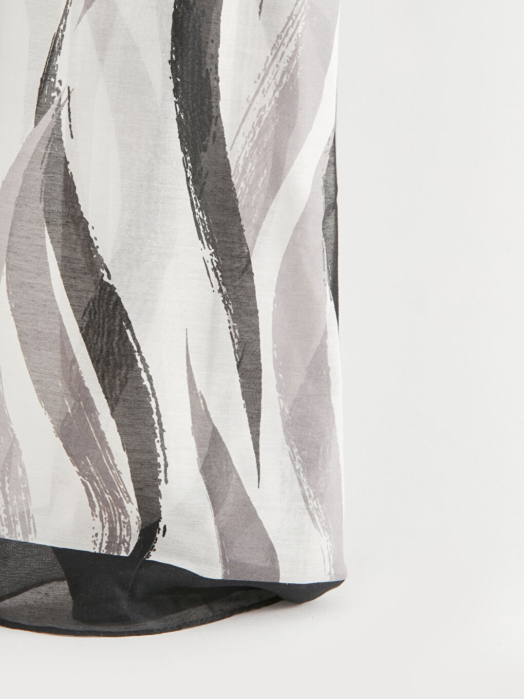 Beyaz Desenli Kadın Şal