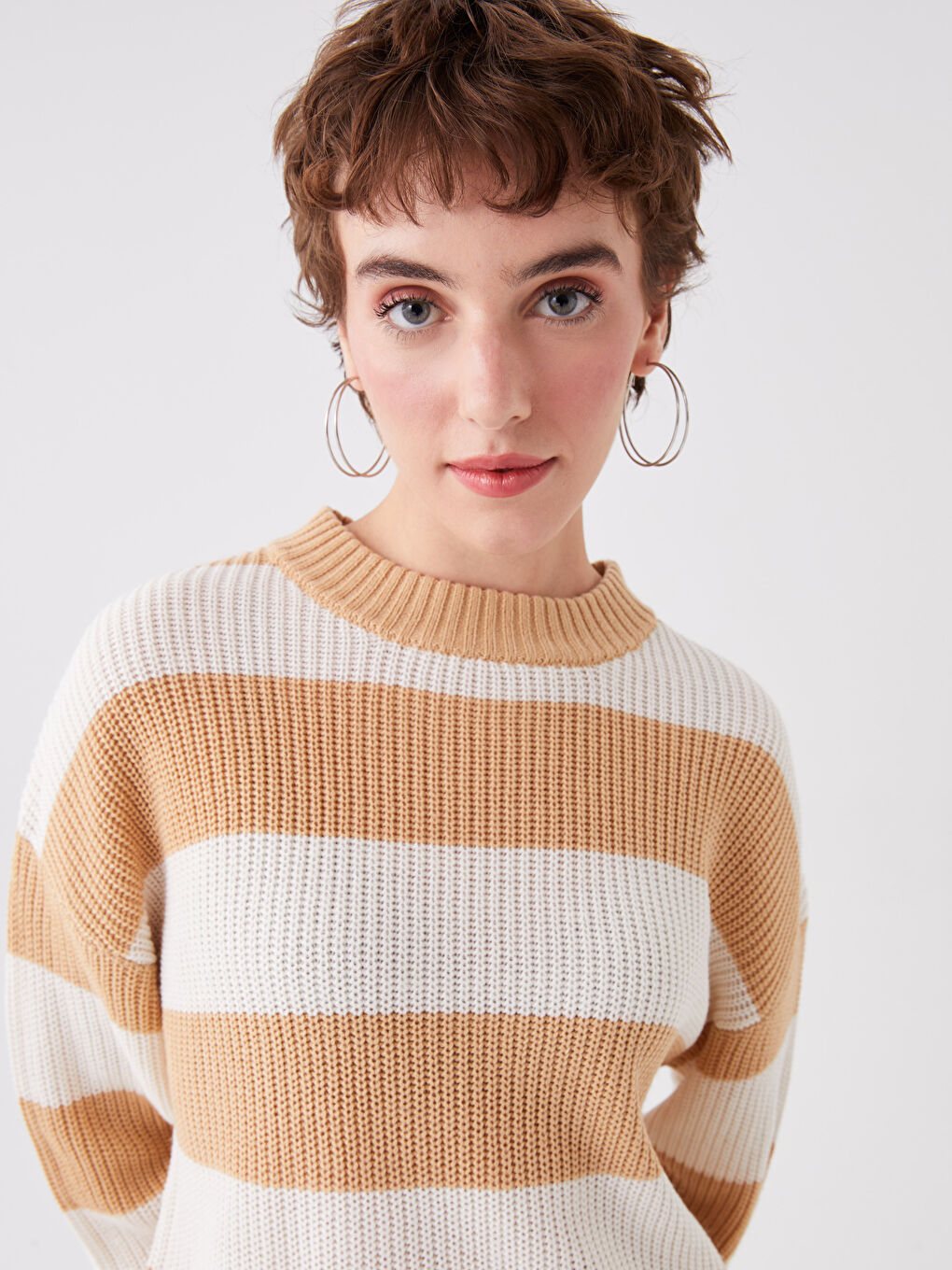 Crew Neck Striped Long Sleeve Women's Knitwear Sweater-1