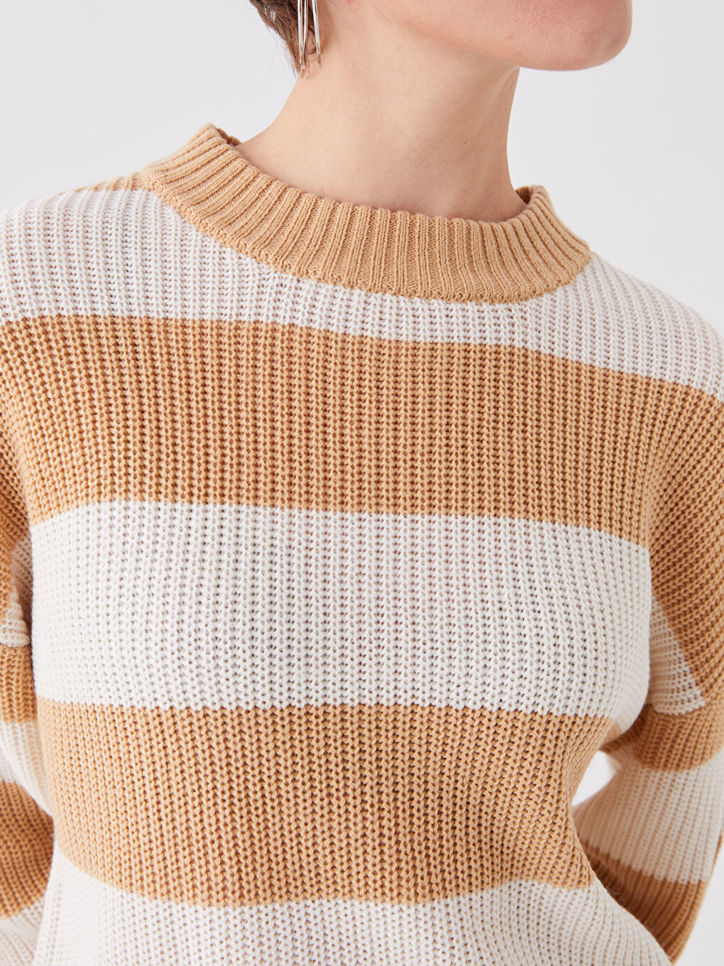 Crew Neck Striped Long Sleeve Women's Knitwear Sweater-3
