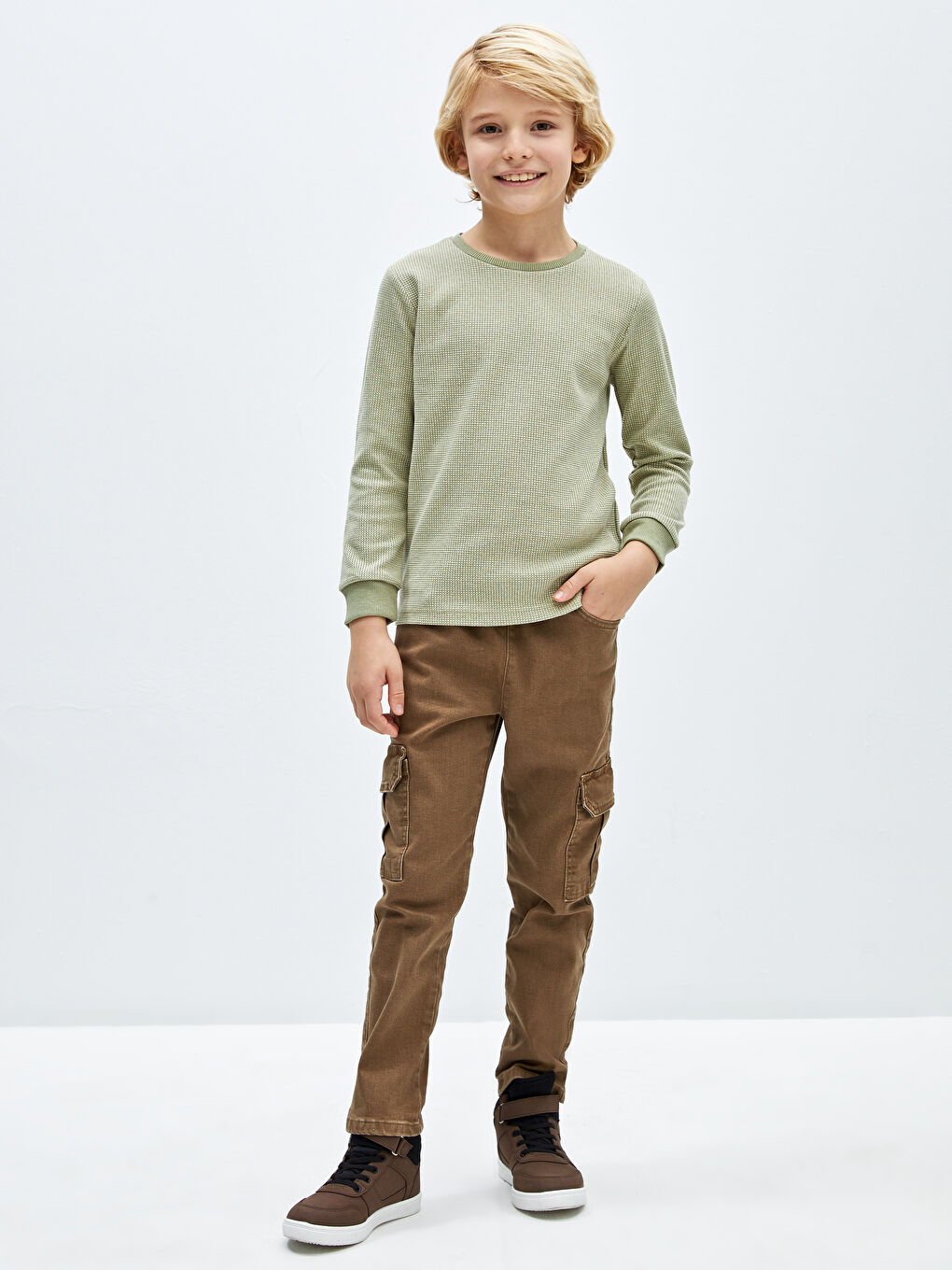 Haki Bisiklet Yaka Uzun Kollu Erkek Çocuk Tişört-1