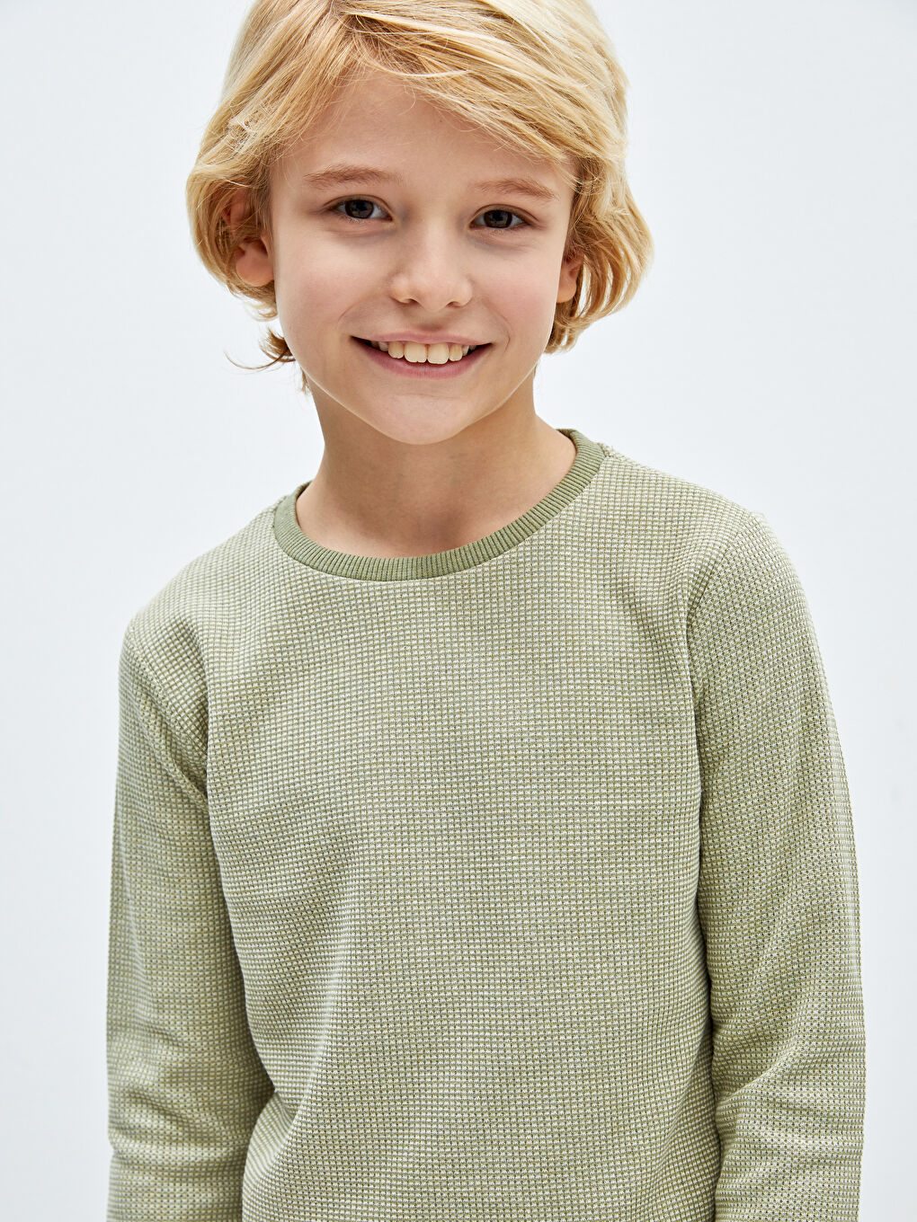 Haki Bisiklet Yaka Uzun Kollu Erkek Çocuk Tişört-2