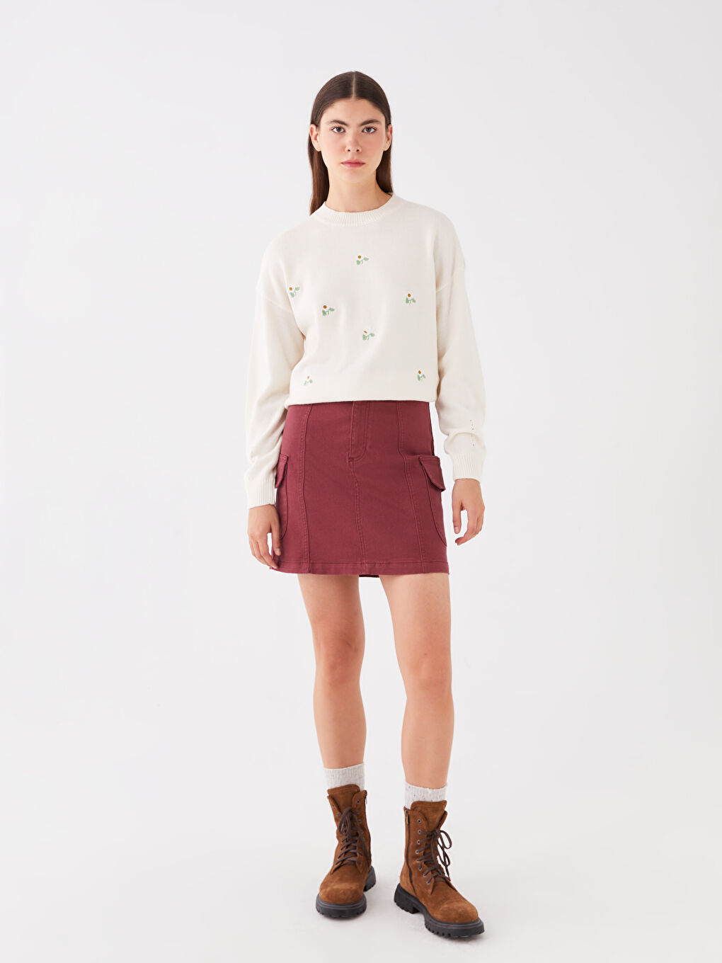 Crew Neck Embroidered Women's Knitwear Sweater-2