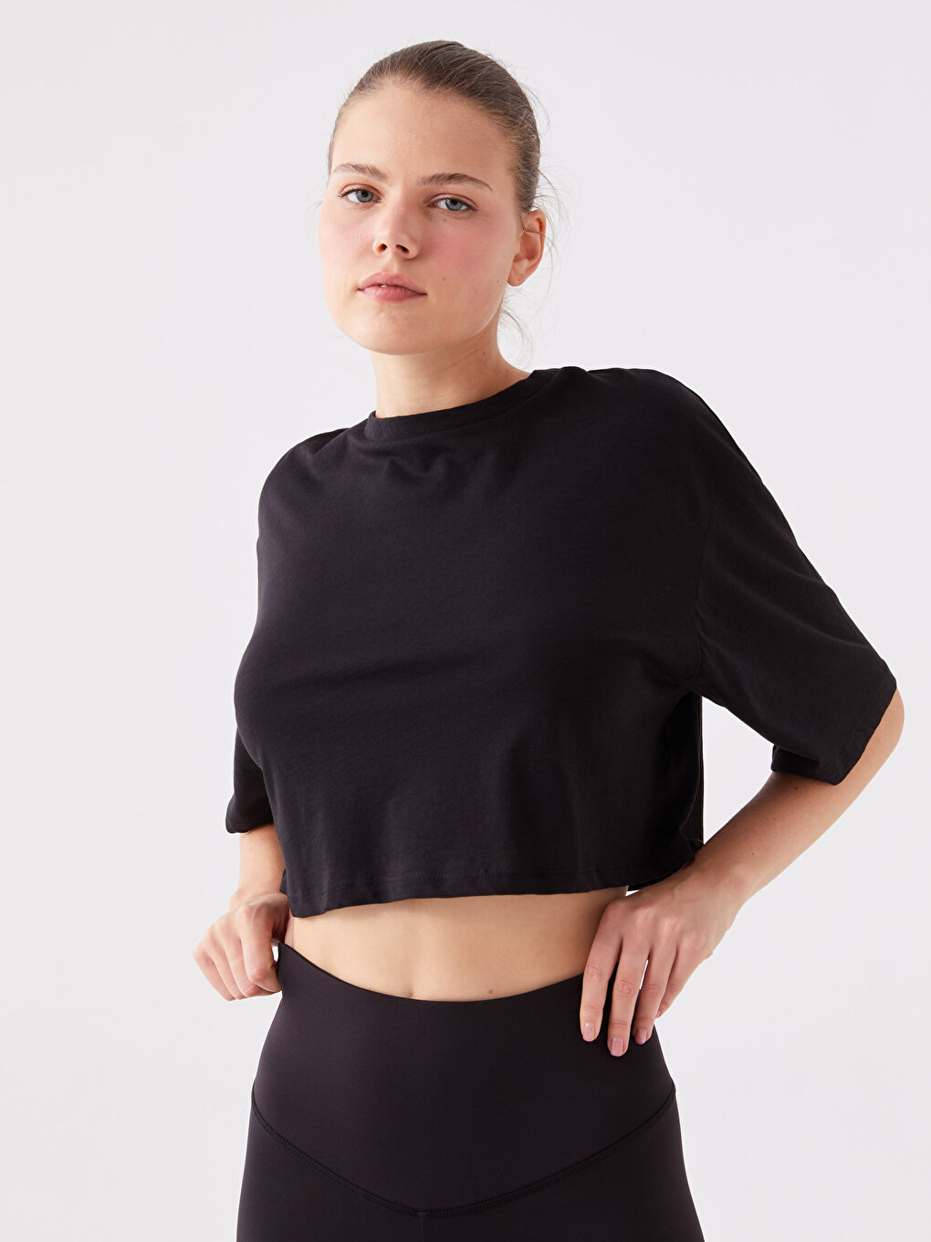 Xside Active Yeni Siyah Bisiklet Yaka Düz Kısa Kollu Oversize Kadın Crop - 1