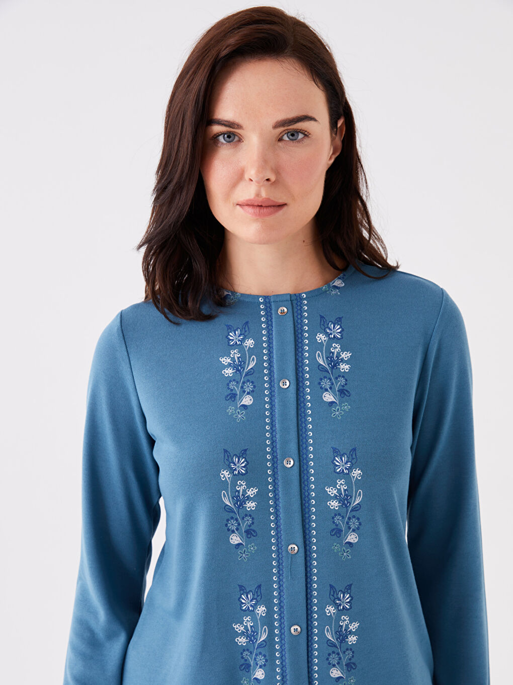 LCW Grace Crew Neck Embroidered Long Sleeve Women's Blouse -W3H650Z8-H5U