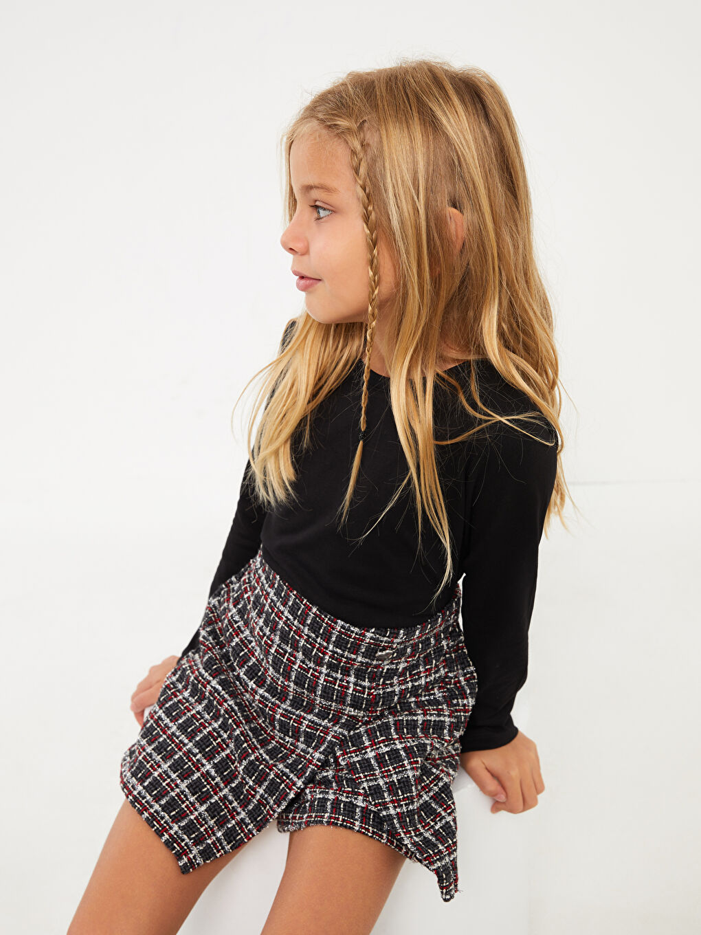 Siyah Bisiklet Yaka Basic Uzun Kollu Kız Çocuk Tişört-1