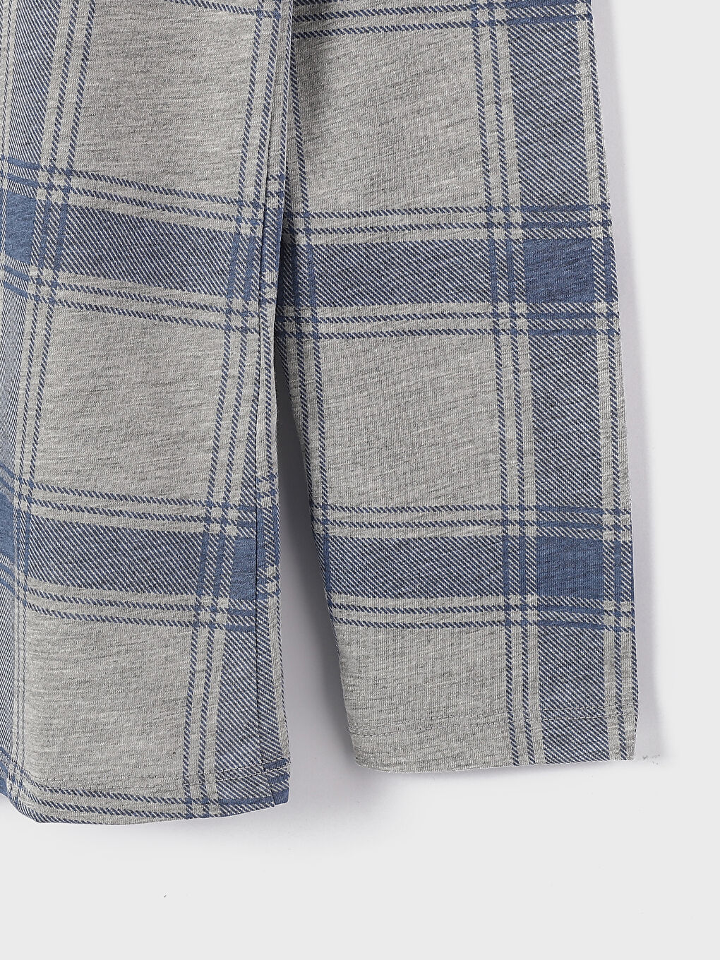 Collared Neck Plaid Women's Pyjama Set-4