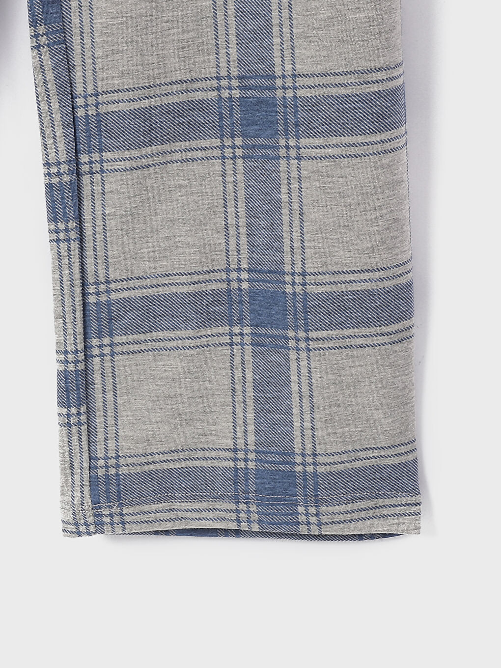 Collared Neck Plaid Women's Pyjama Set-8