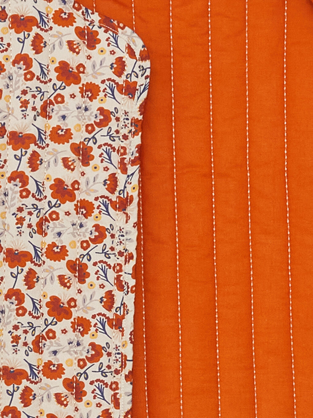 Ekru Desenli Kız Bebek Yelek-1