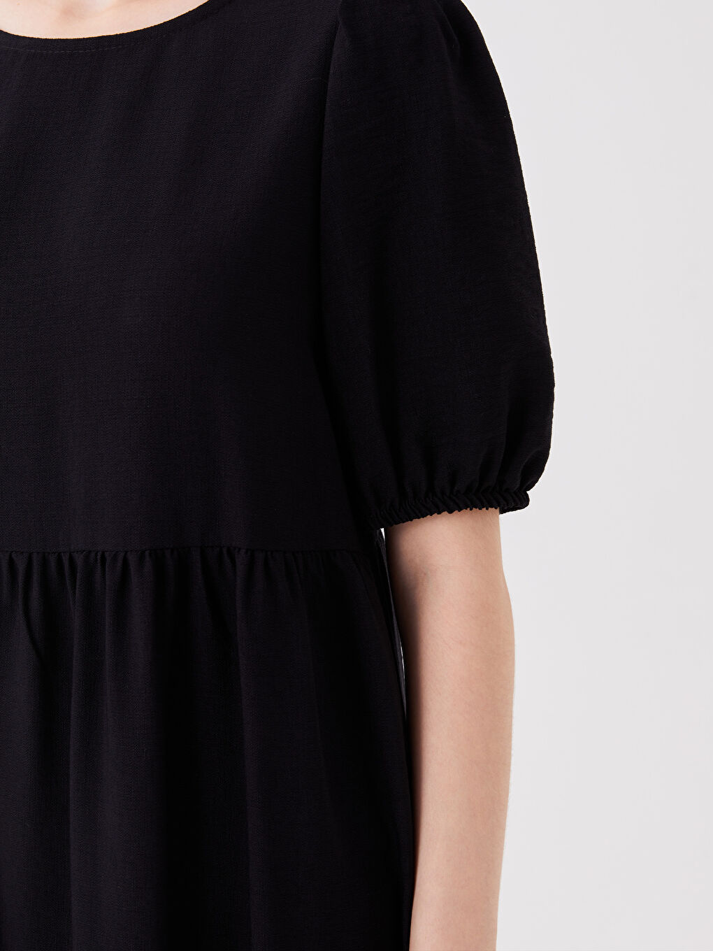 Siyah Bisiklet Yaka Düz Kısa Kollu Kadın Elbise-3