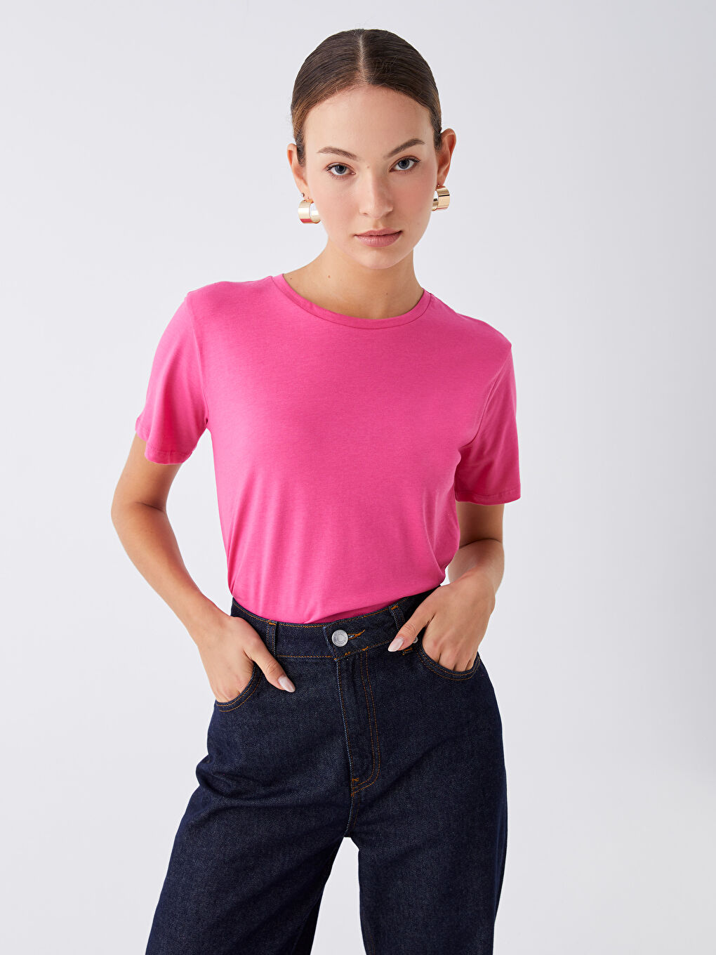 Pembe Bisiklet Yaka Düz Kısa Kollu Kadın Tişört