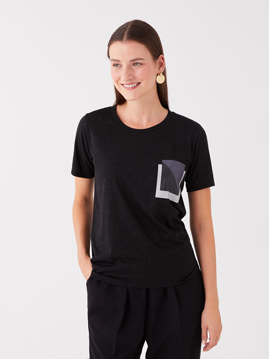 Siyah Bisiklet Yaka Baskılı Kısa Kollu Kadın Tişört-1