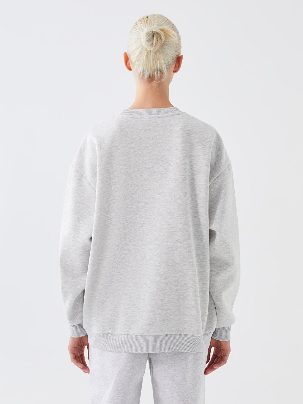 Gri Bisiklet Yaka Baskılı Oversize Kadın Kalın Sweatshirt-4