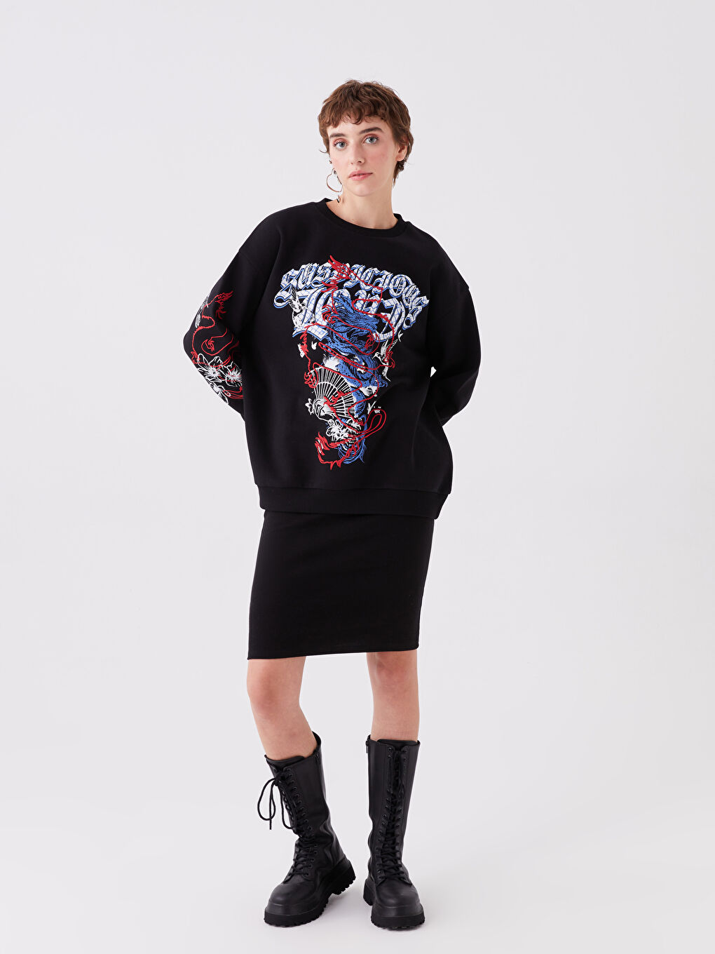 XSIDE Yeni Siyah Bisiklet Yaka Baskılı Oversize Kadın Kalın Sweatshirt - 2