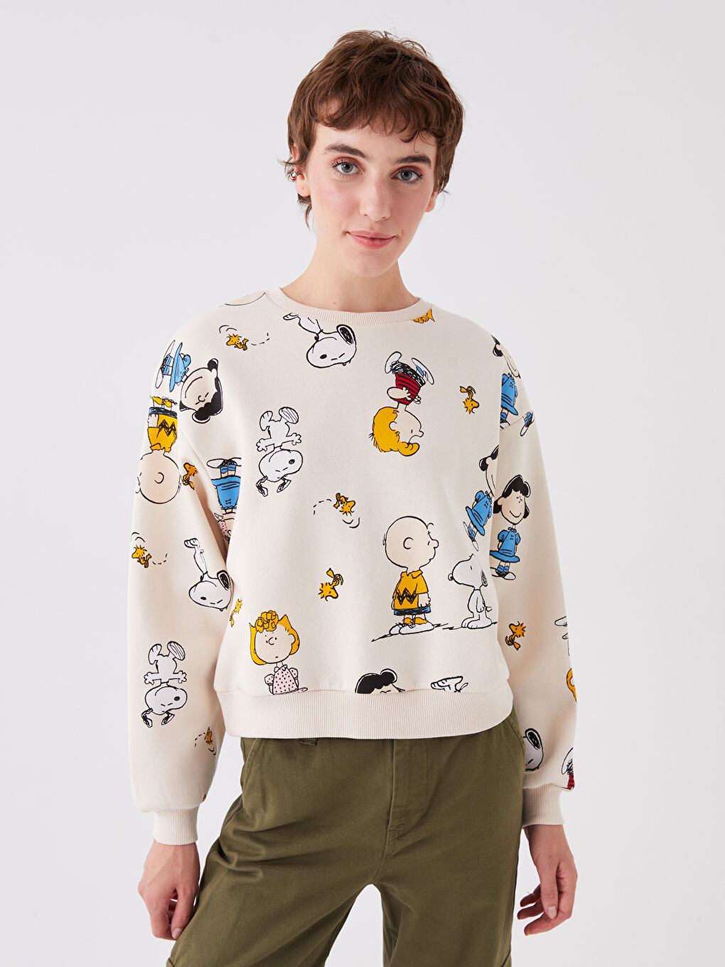 XSIDE Açık Bej Bisiklet Yaka Snoopy Baskılı Kadın Kalın Sweatshirt