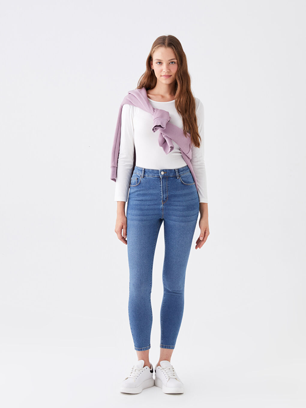 LCW Jeans جینزی ژنانە جۆری سوپەر باریک فیت جوپیته‌ر -W3HB22Z8-507