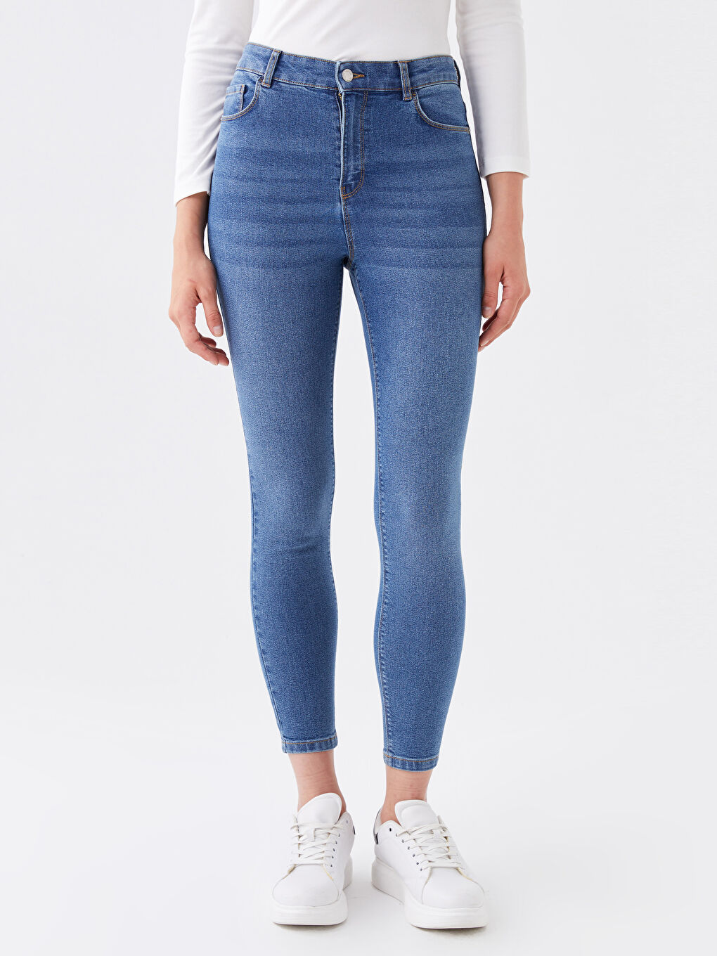LCW Jeans جینزی ژنانە جۆری سوپەر باریک فیت جوپیته‌ر -W3HB22Z8-507
