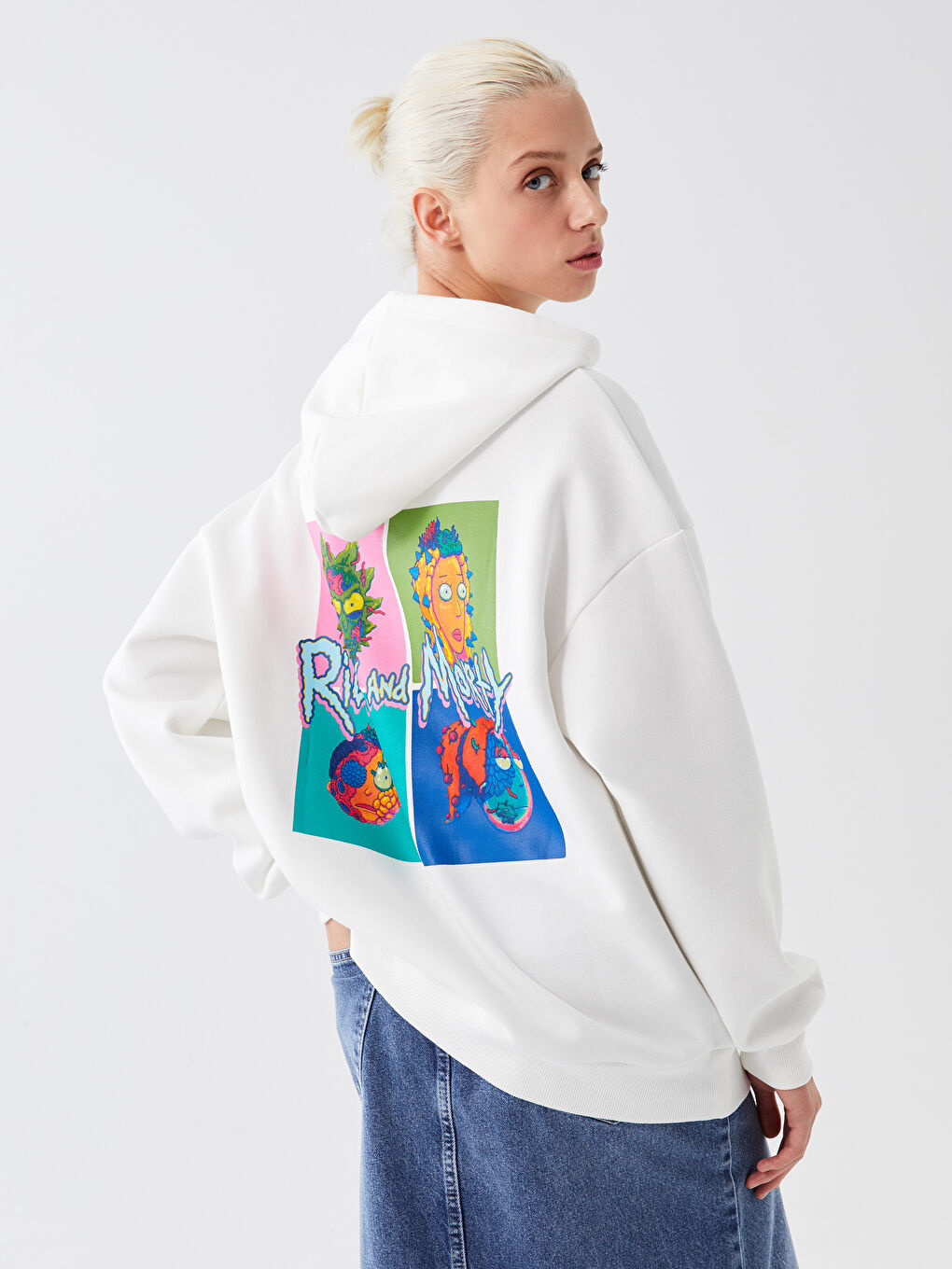 XSIDE Ekru Rick and Morty Baskılı Uzun Kollu Oversize Kadın Hoodie