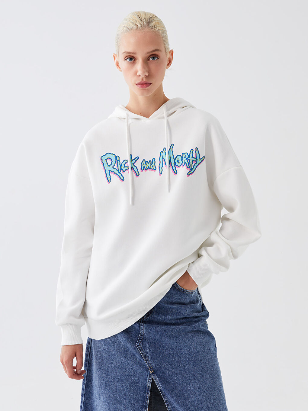 XSIDE Ekru Rick and Morty Baskılı Oversize Kadın Kalın Hoodie - 1