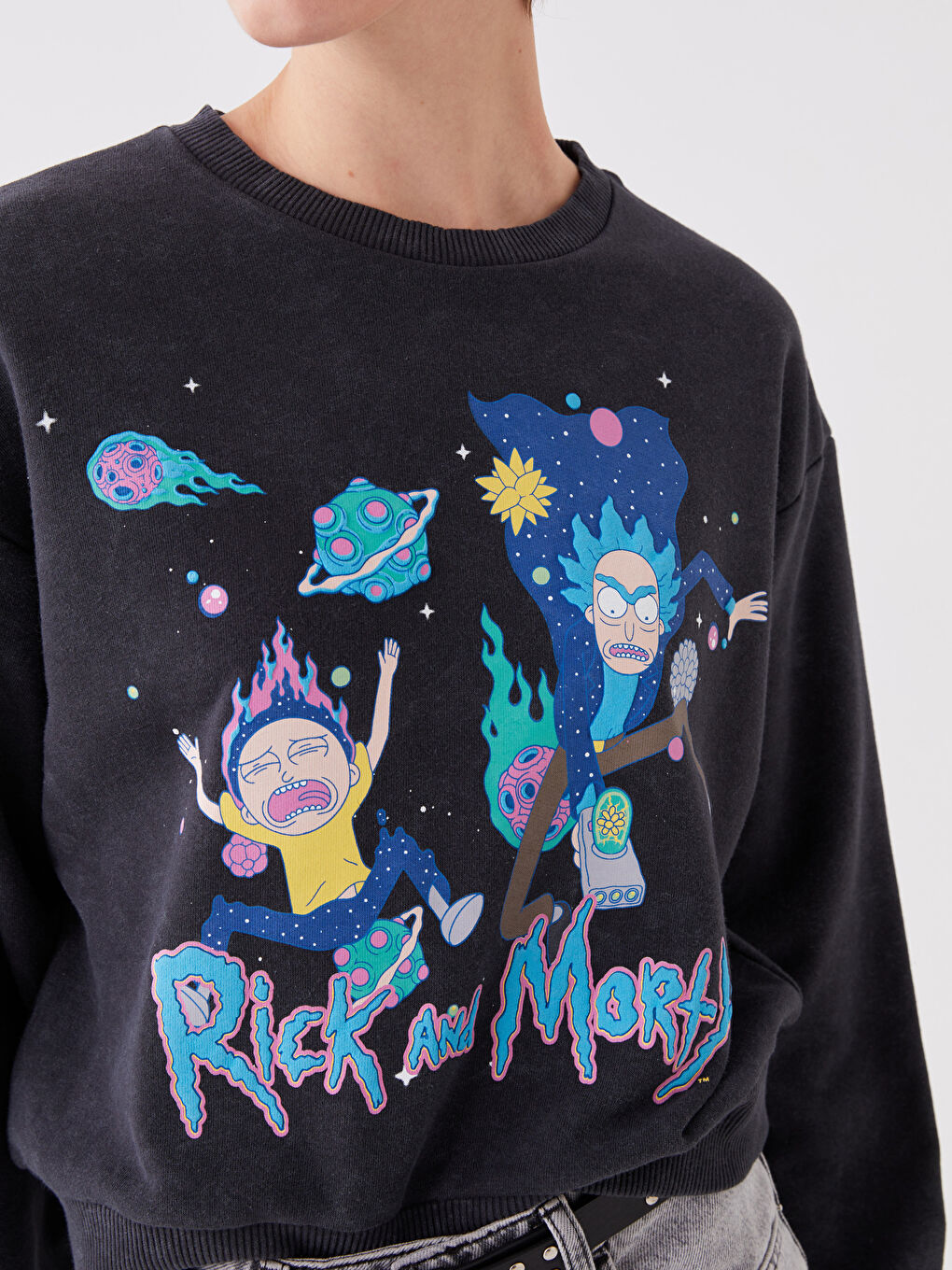 XSIDE Antrasit Bisiklet Yaka Rick and Morty Baskılı Kadın Kalın Sweatshirt - 3