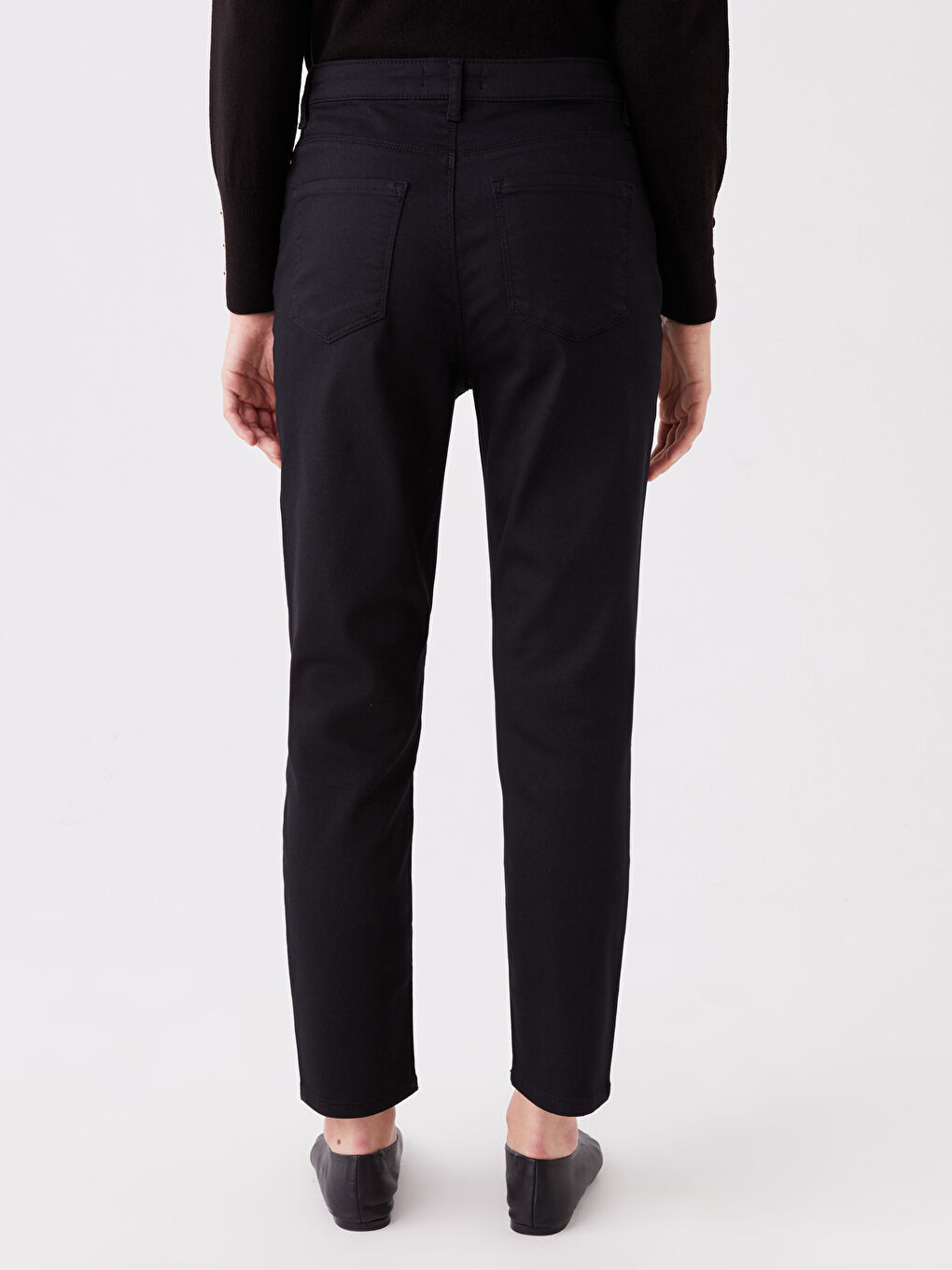 جينز نساء بقصة سليم-4