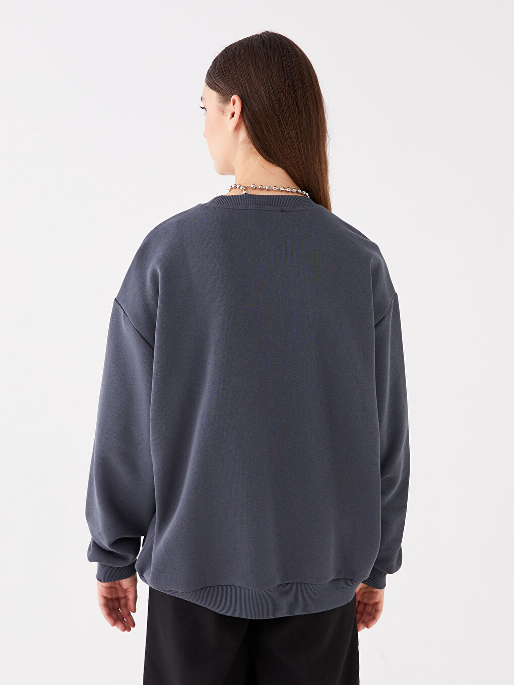 XSIDE Antrasit Bisiklet Yaka Wednesday Baskılı Uzun Kollu Oversize Kadın Sweatshirt - 4