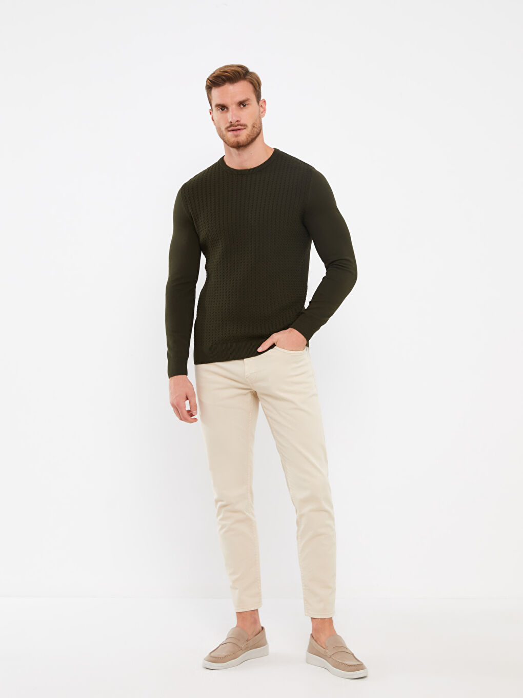 Светр чоловічий трикотажний з круглим вирізом та довгим рукавом-2