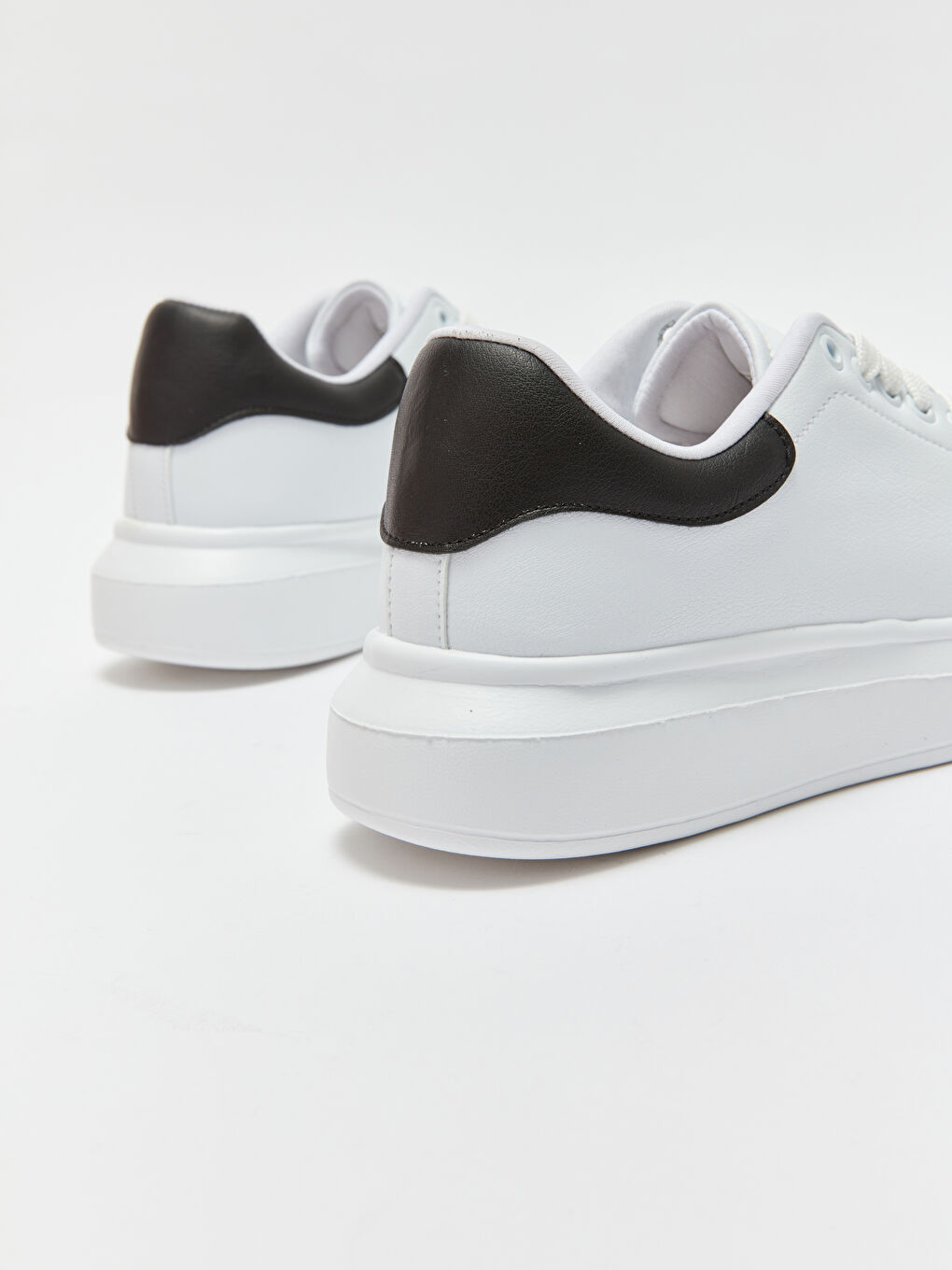 Beyaz Deri Görünümlü Kadın Spor Ayakkabı-4