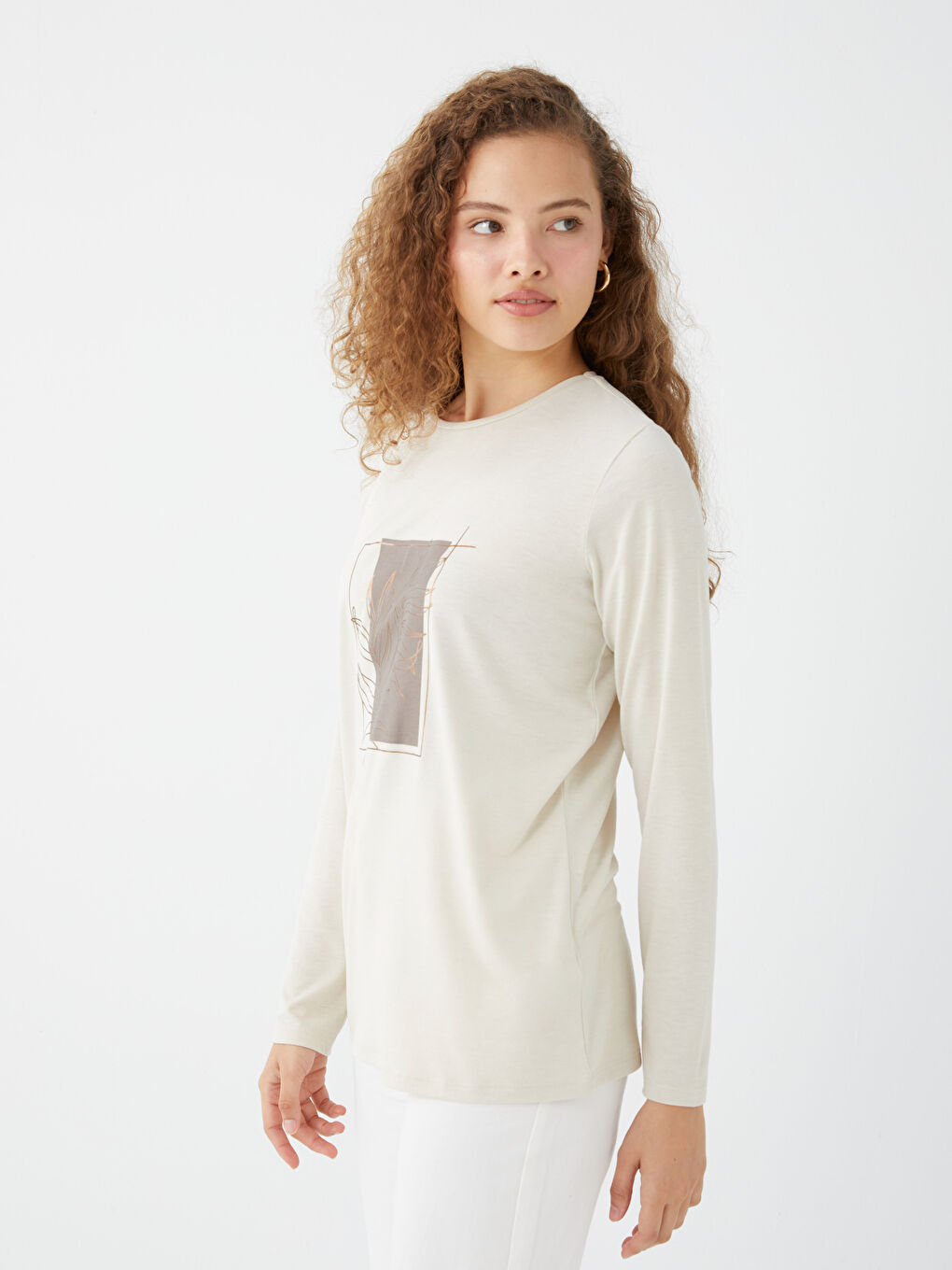 Bej Bisiklet Yaka Baskılı Uzun Kollu Kadın Tişört-1