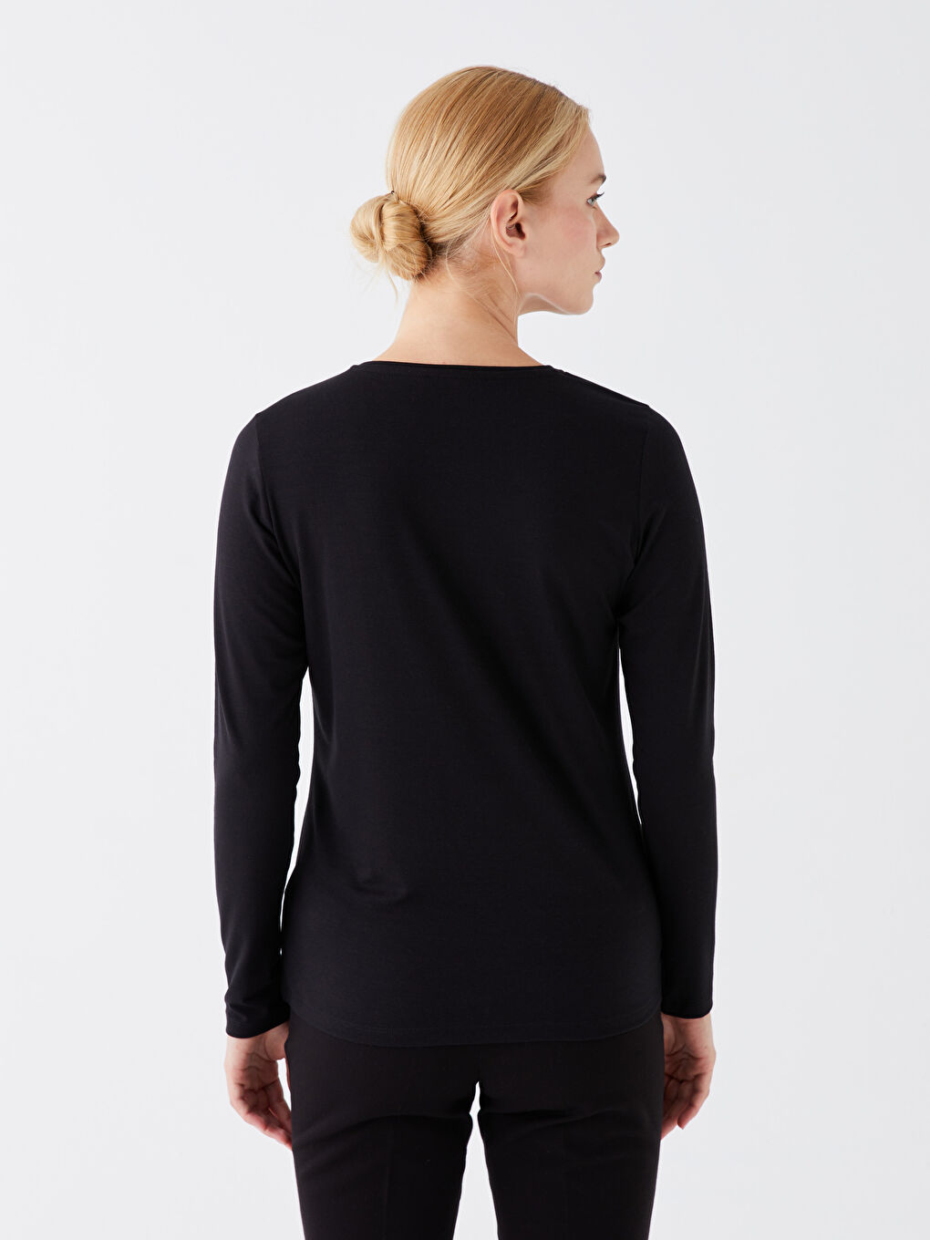 Siyah Bisiklet Yaka Baskılı Uzun Kollu Kadın Tişört-4