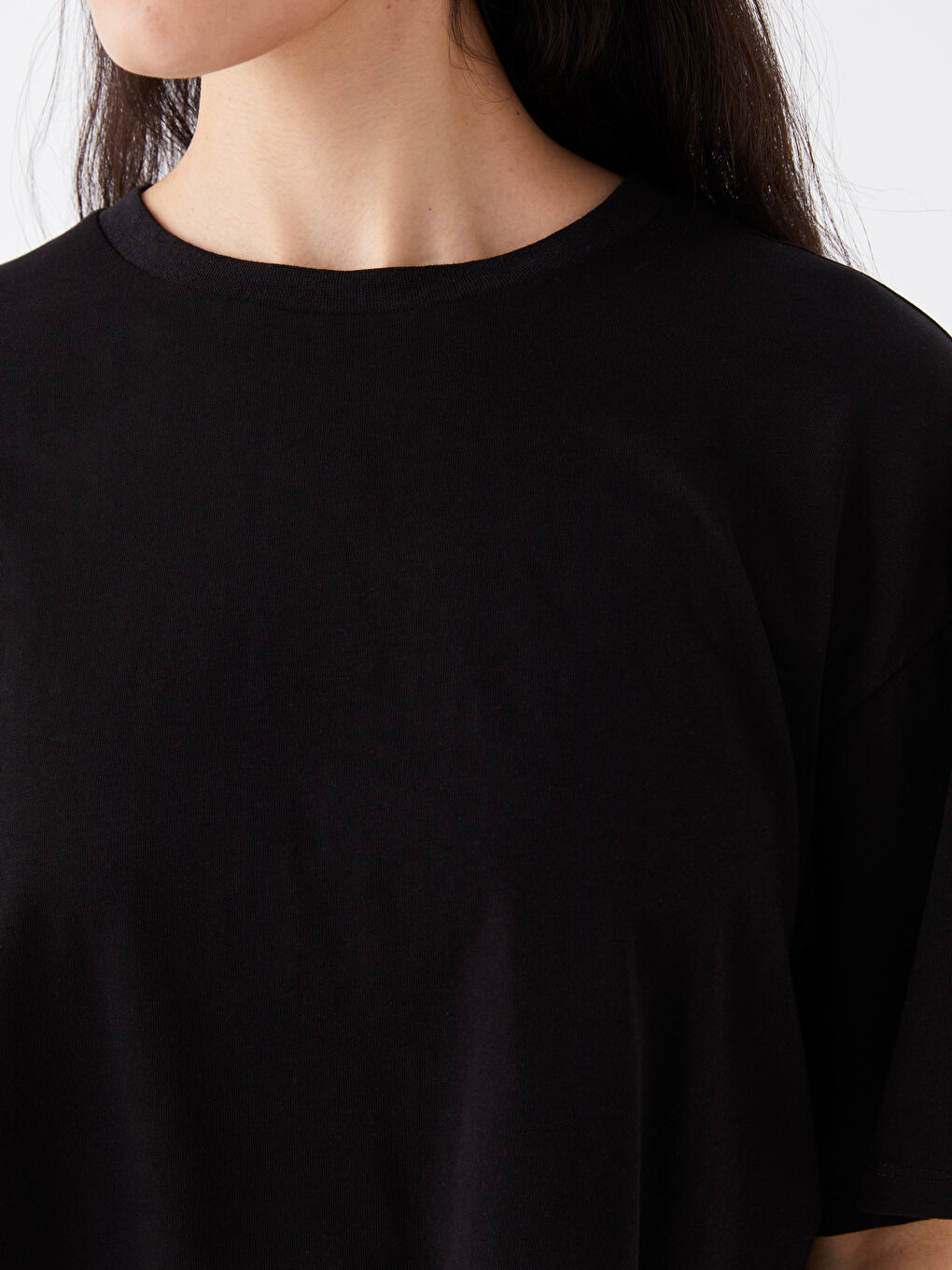 Siyah Bisiklet Yaka Düz Kısa Kollu Kadın Crop-3