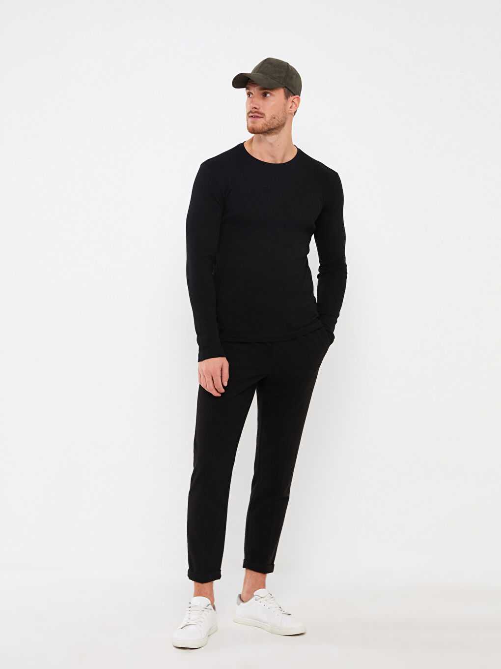 Siyah Bisiklet Yaka Uzun Kollu Penye Erkek Tişört-2