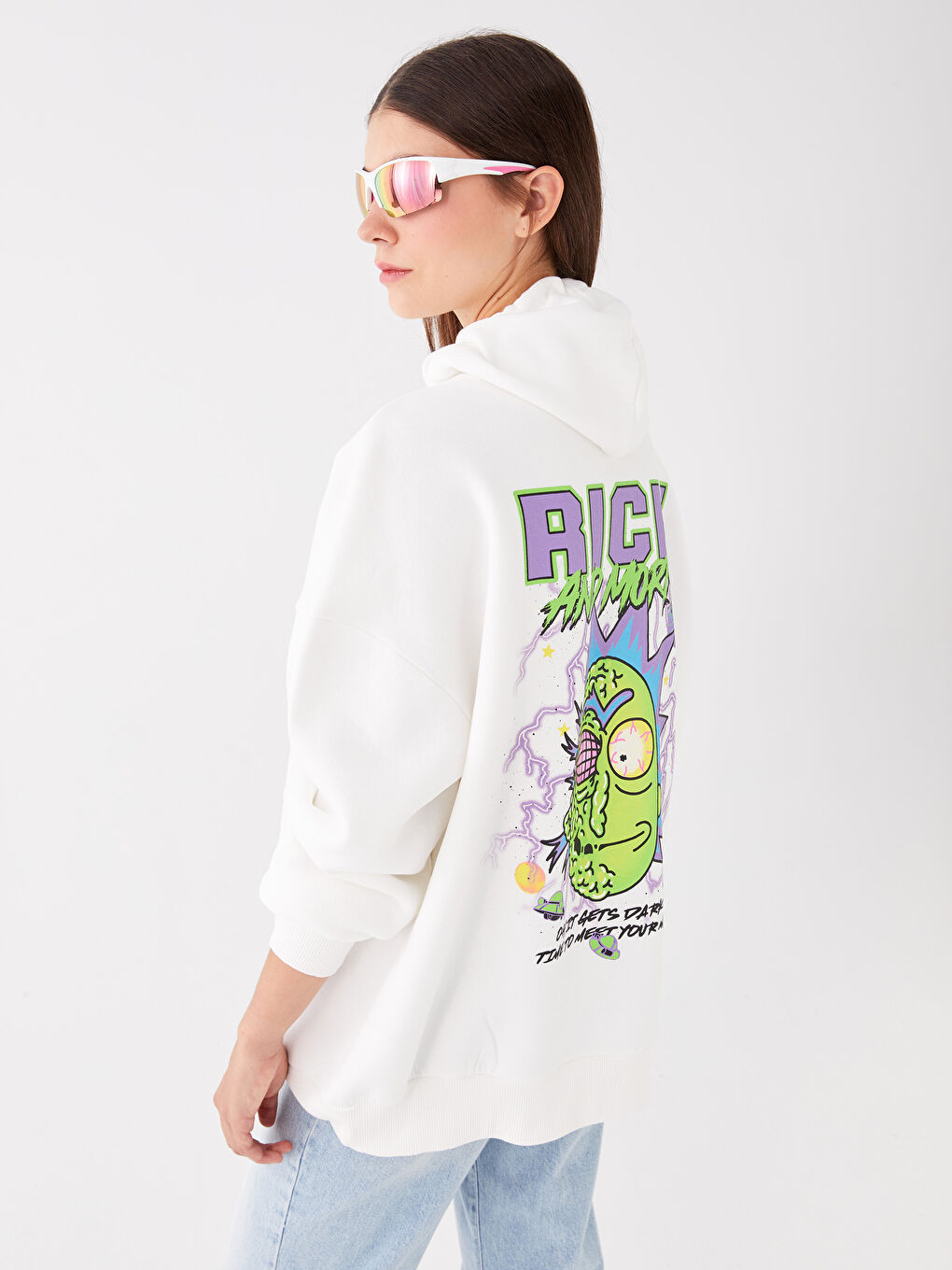 XSIDE Ekru Rick and Morty Baskılı Oversize Kadın Kalın Hoodie - 1